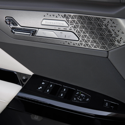 2027 BMW 740 xDrive G70 Interior