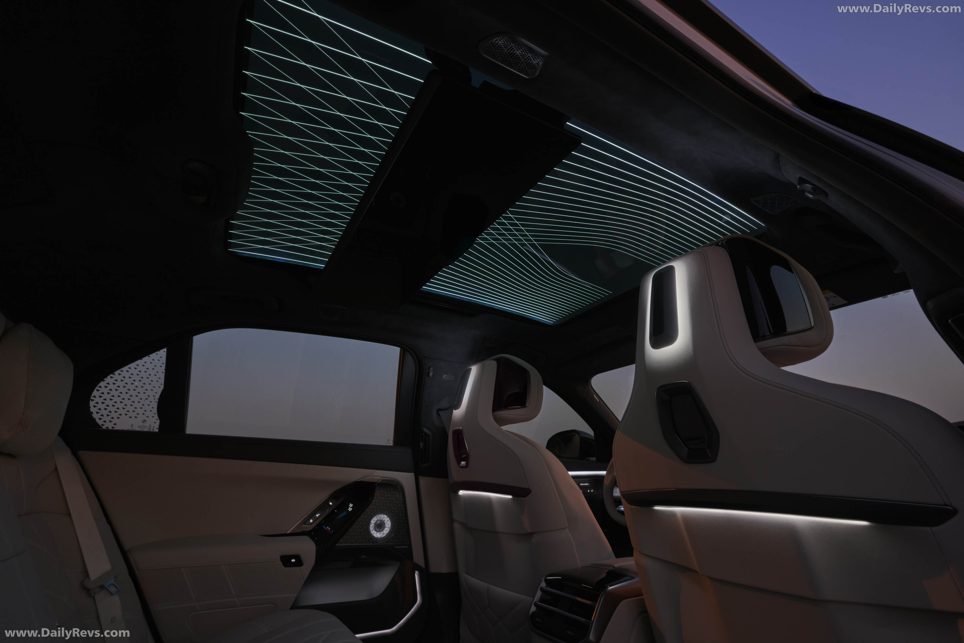 2027 BMW 740 xDrive G70 Interior
