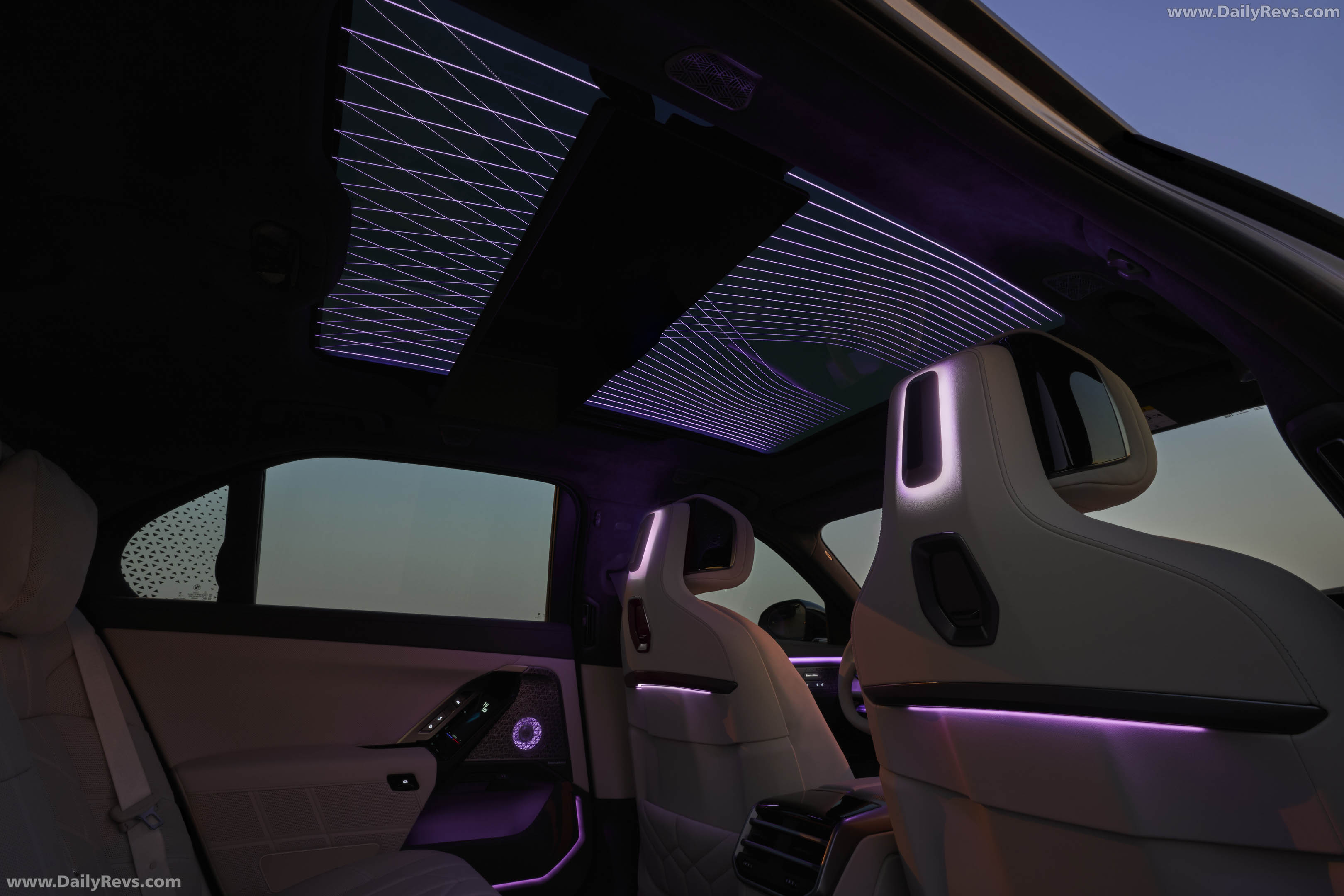 2027 BMW 740 xDrive G70 Interior