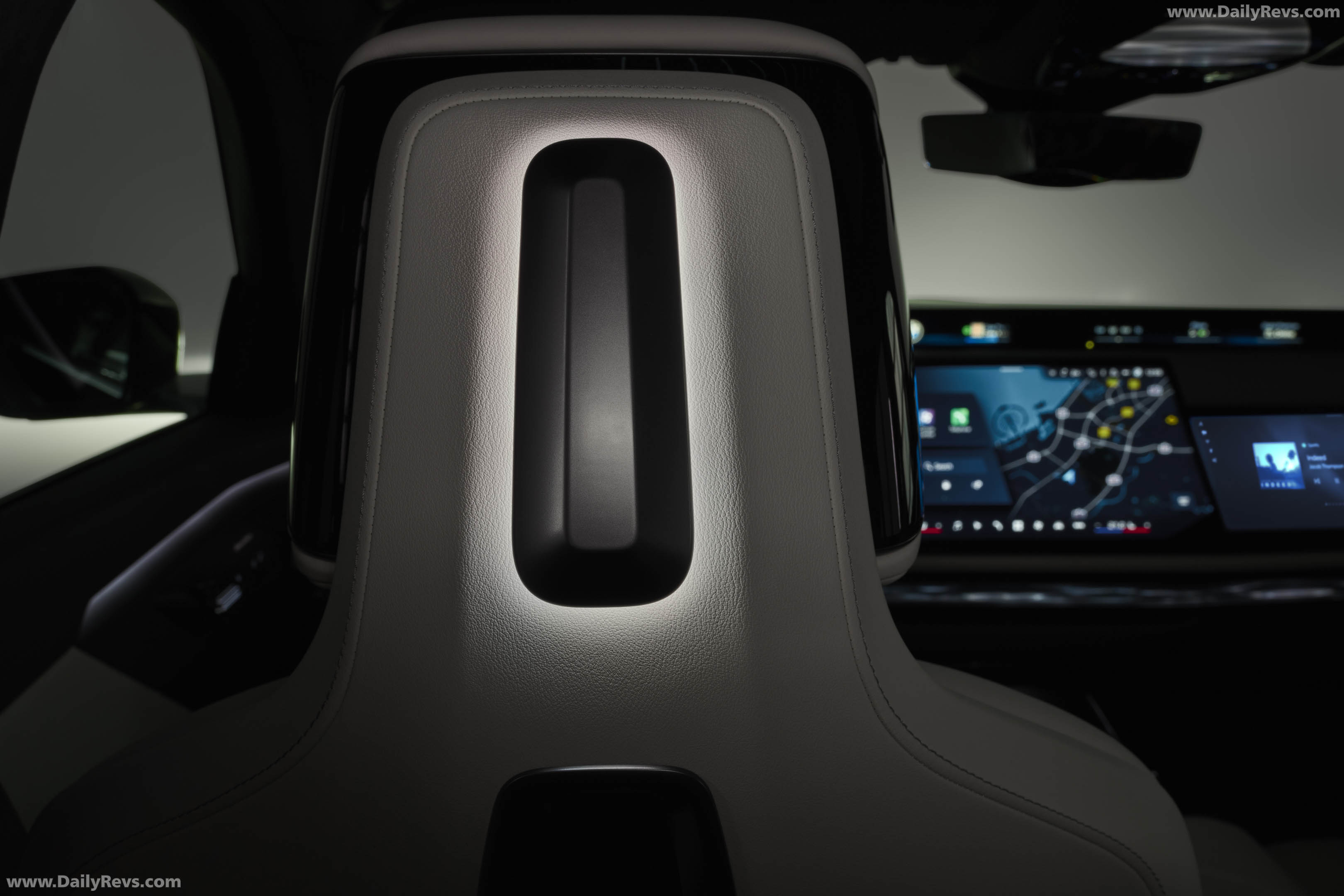 2027 BMW 740 xDrive G70 Interior