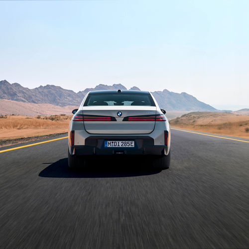 2027 BMW i7 60 xDrive G70 Rear View