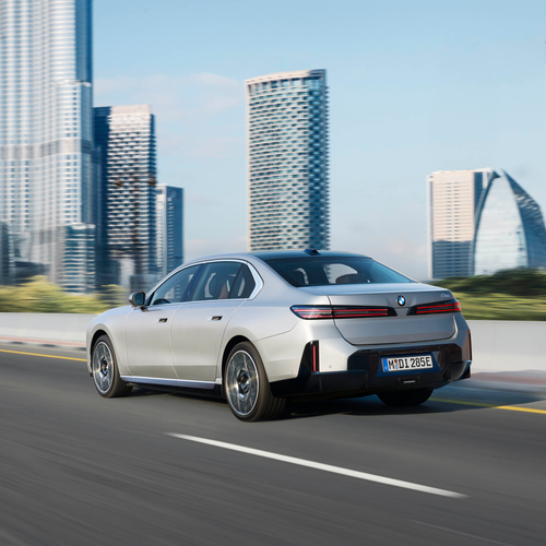 2027 BMW i7 60 xDrive G70 Rear View