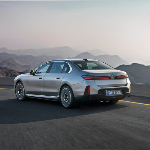 2027 BMW i7 60 xDrive G70 Rear View