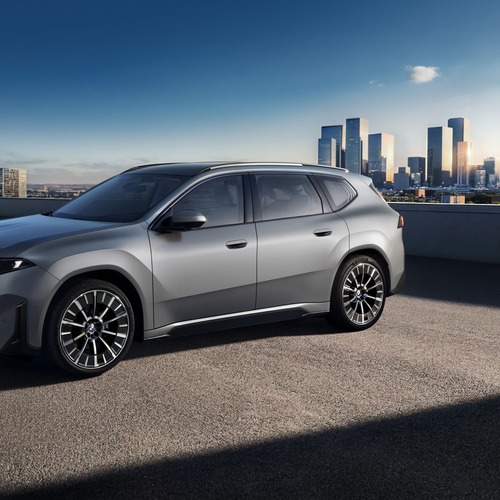 2026 BMW iX3 Long Wheelbase NA5 Side View