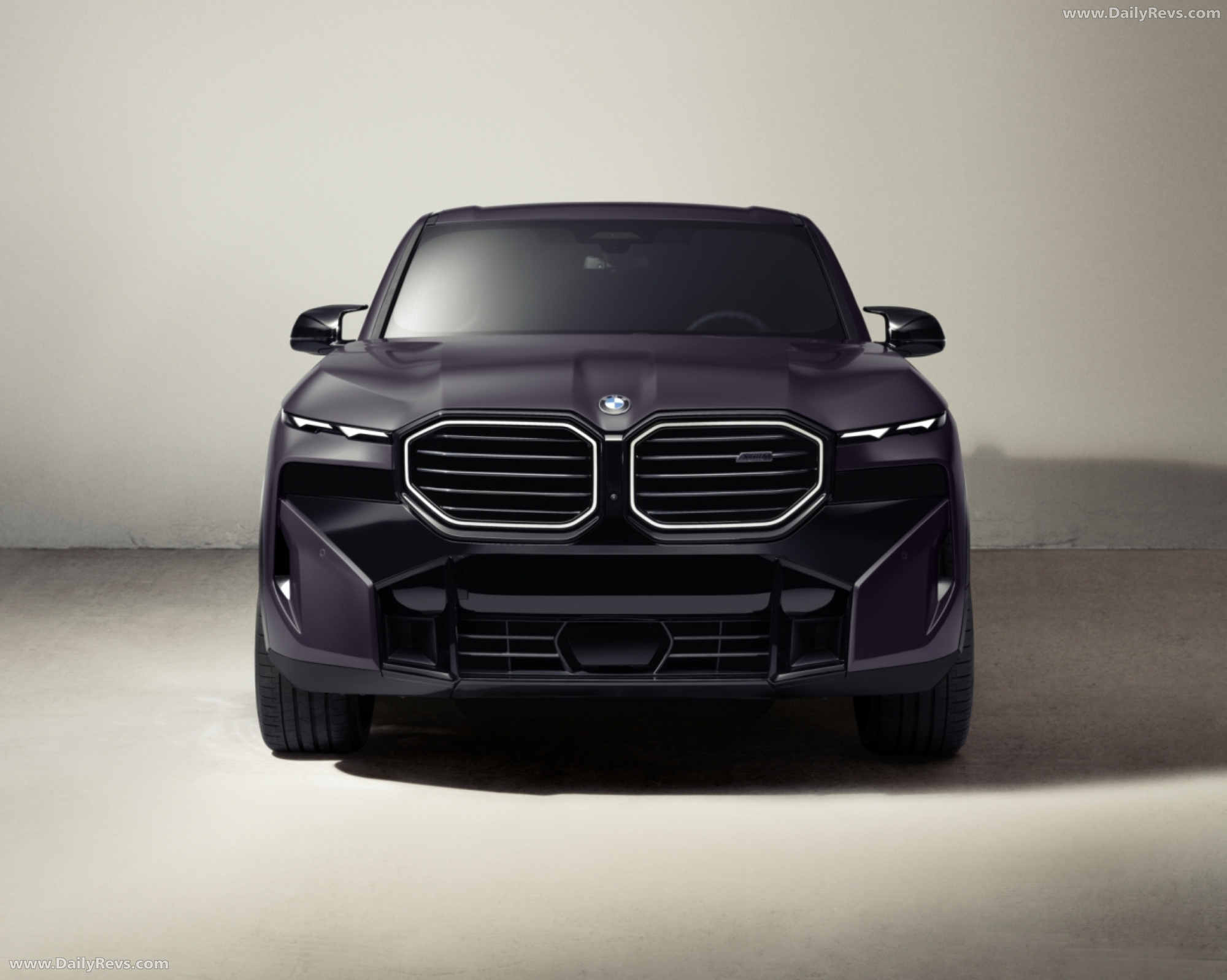 2026 BMW XM Label KITH Edition Front View