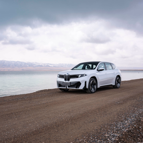 2027 BMW iX3 Long Wheelbase NA5 Front View