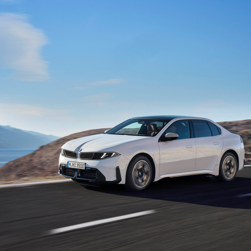 2027 BMW i3 50 xDrive First Edition NA8 Front View