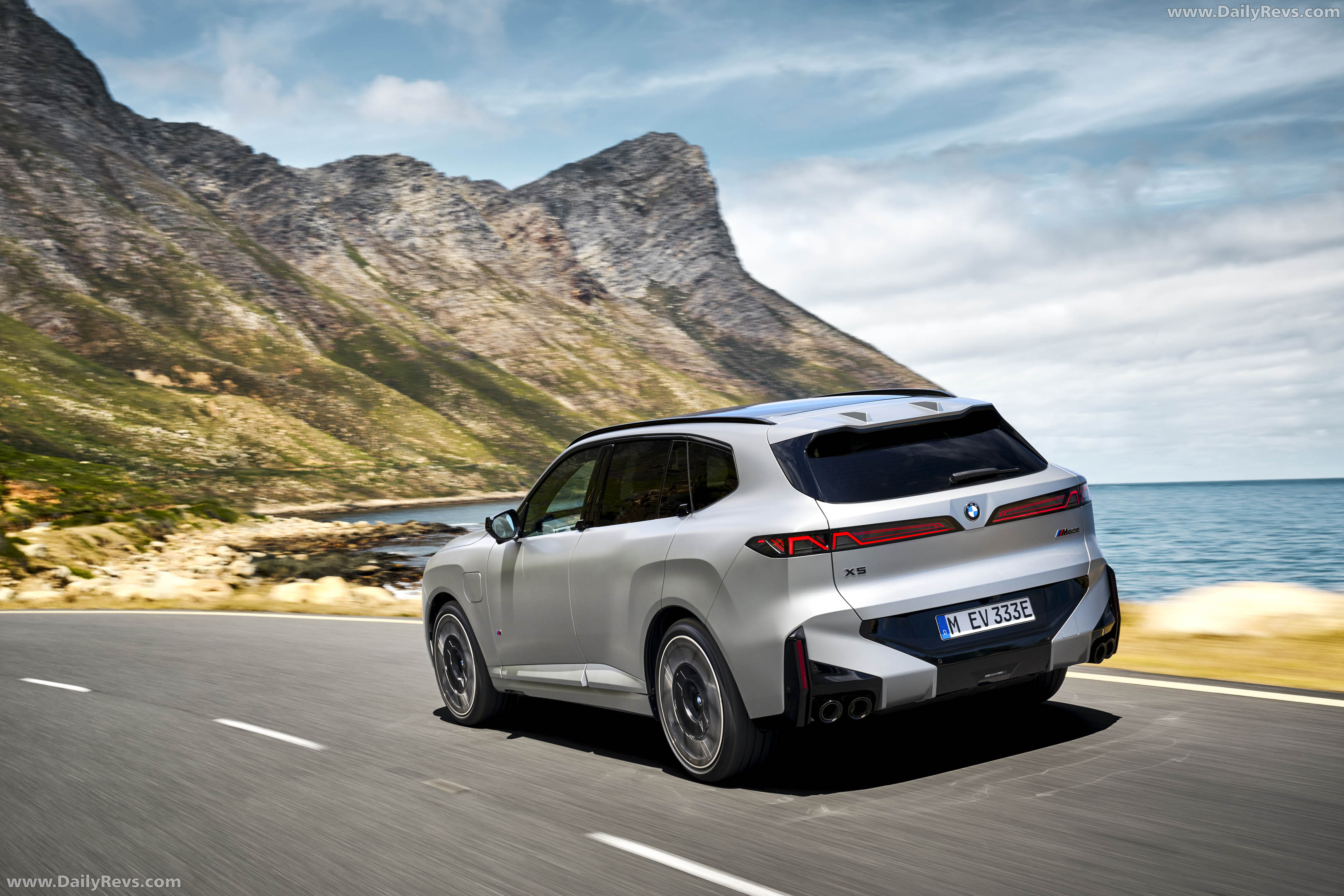 2026 BMW X5 M60e G65 Rear View