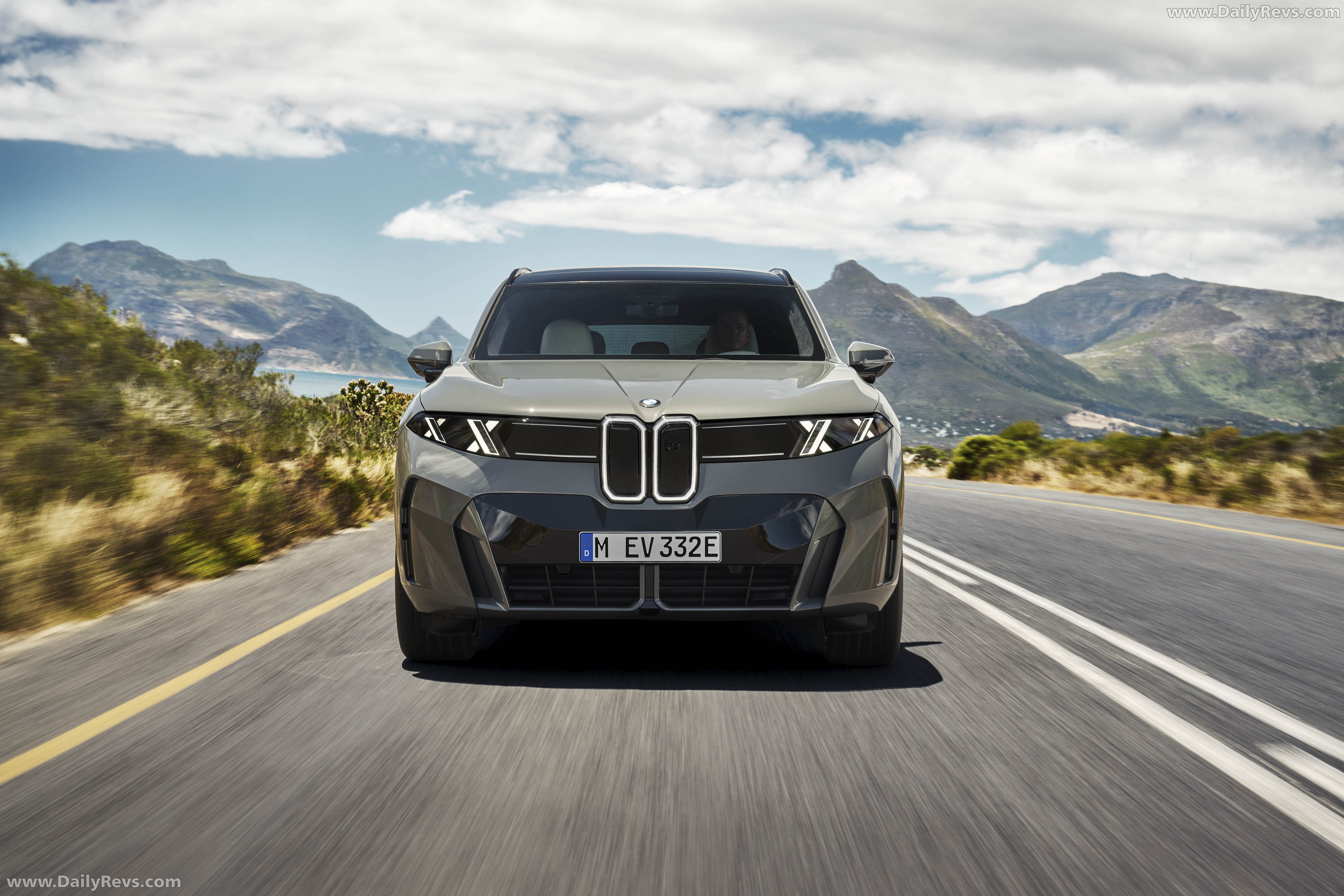 2027 BMW iX5 60 xDrive G65 Front View