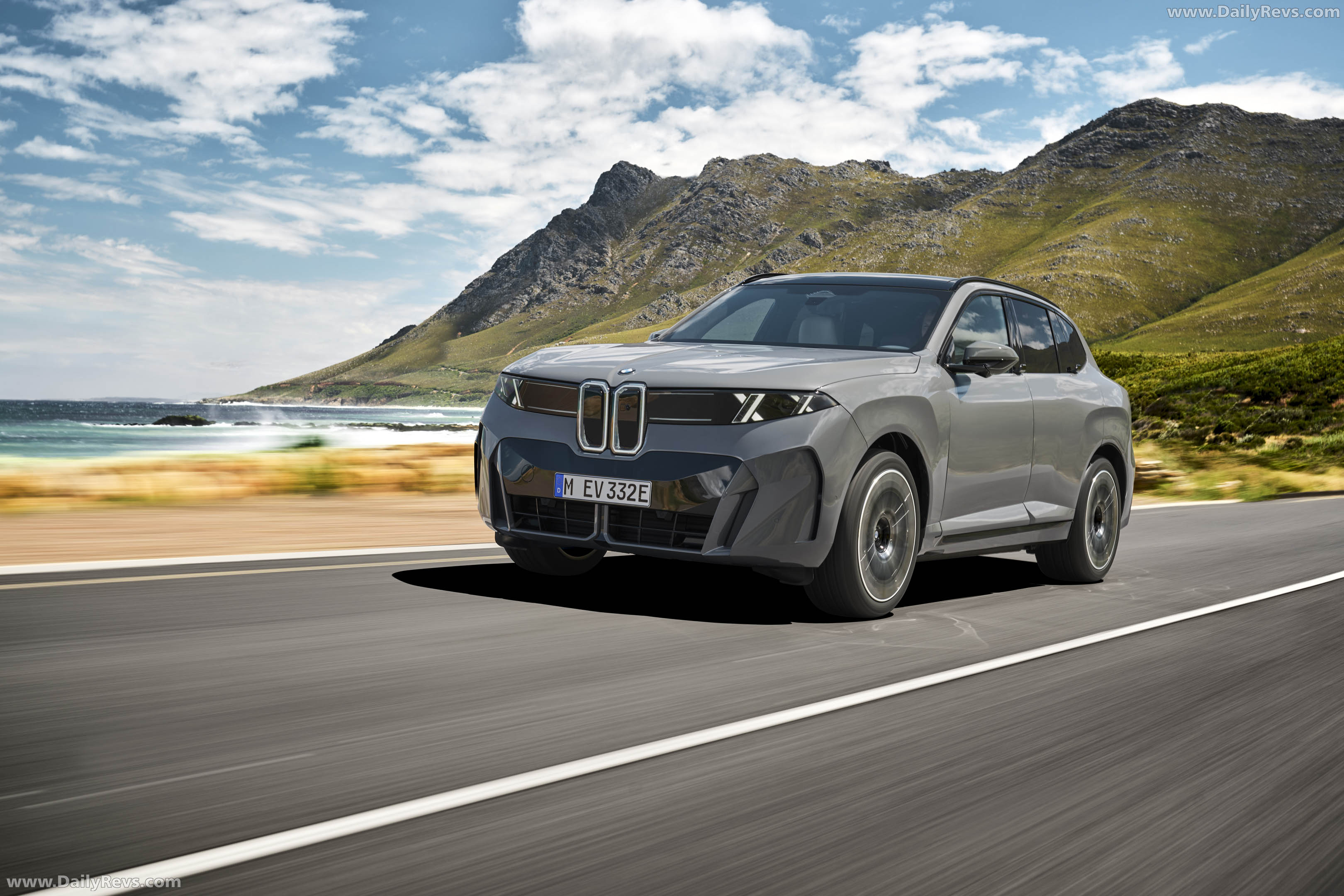 2027 BMW iX5 60 xDrive G65 Front View