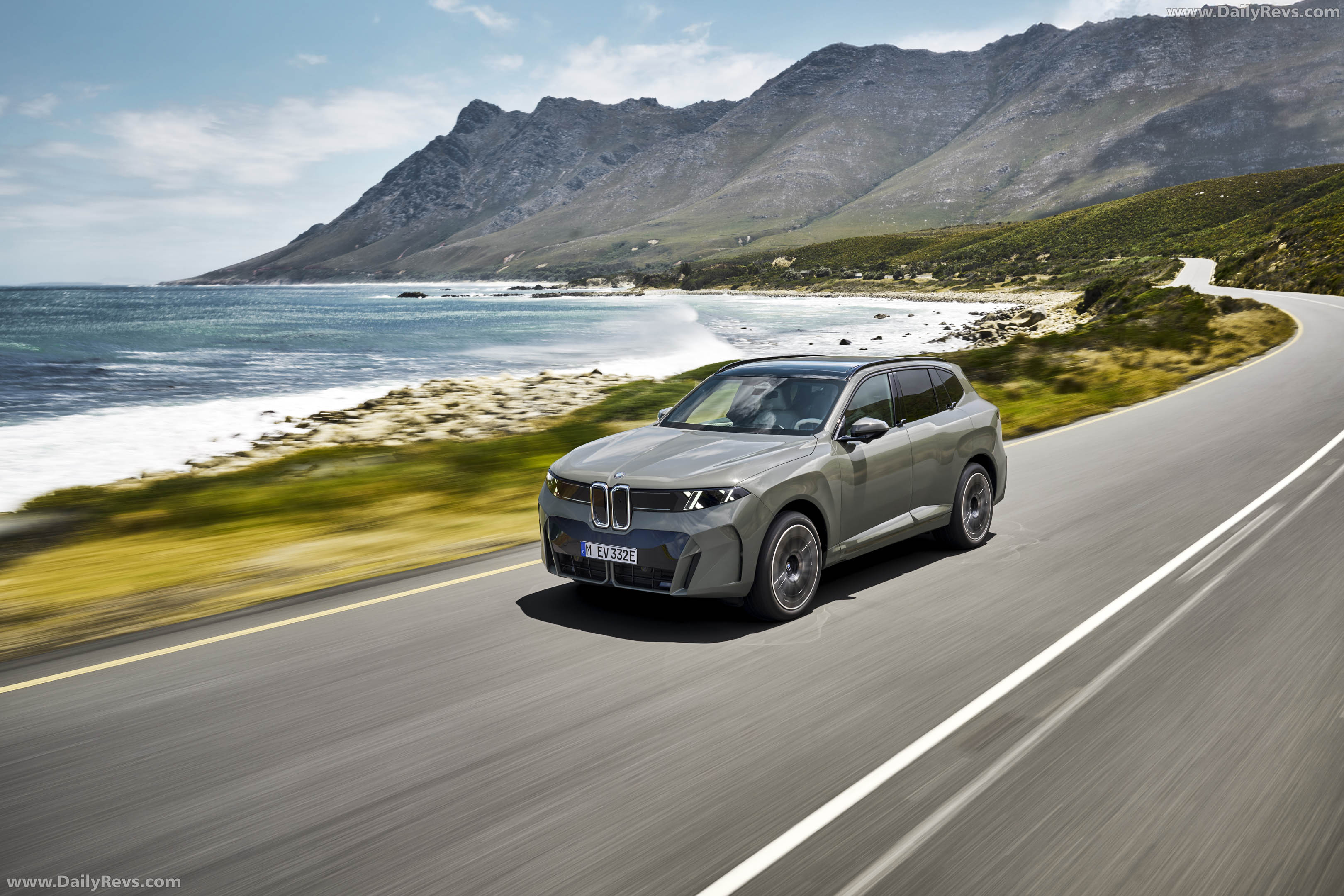2027 BMW iX5 60 xDrive G65 Front View