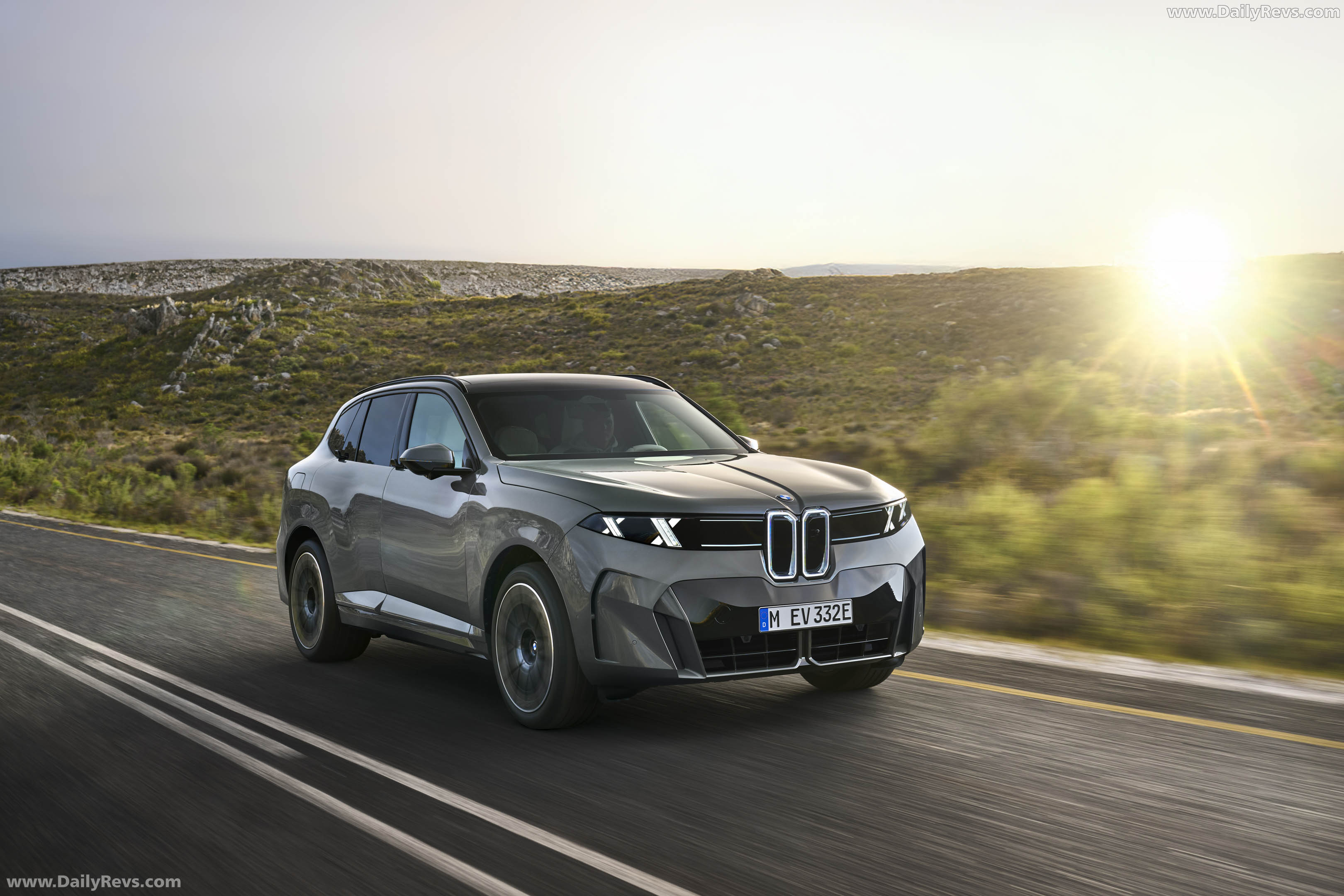 2027 BMW iX5 60 xDrive G65 Front View
