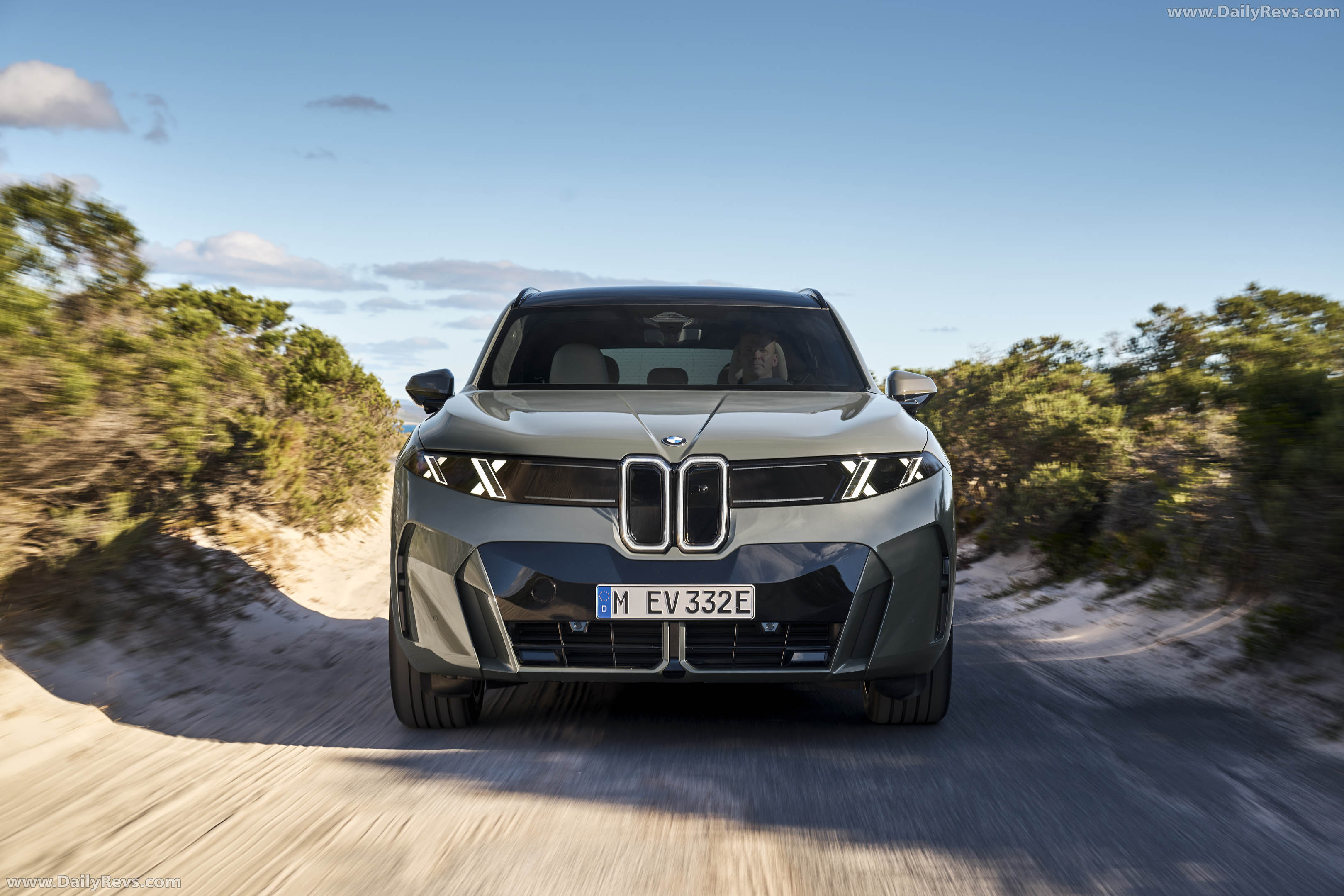 2027 BMW iX5 60 xDrive G65 Front View
