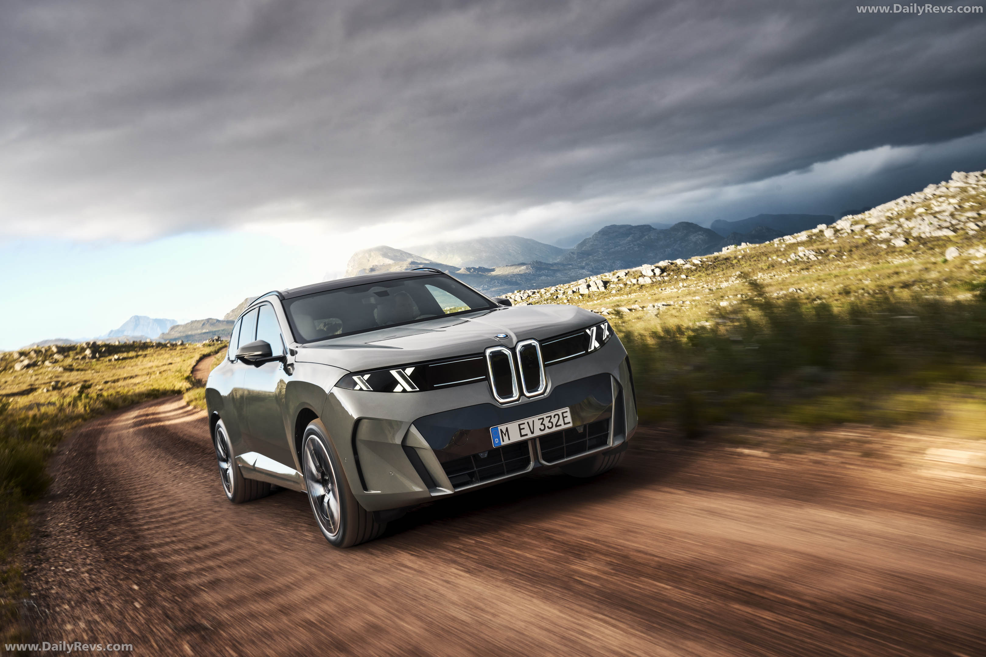 2027 BMW iX5 60 xDrive G65 Front View