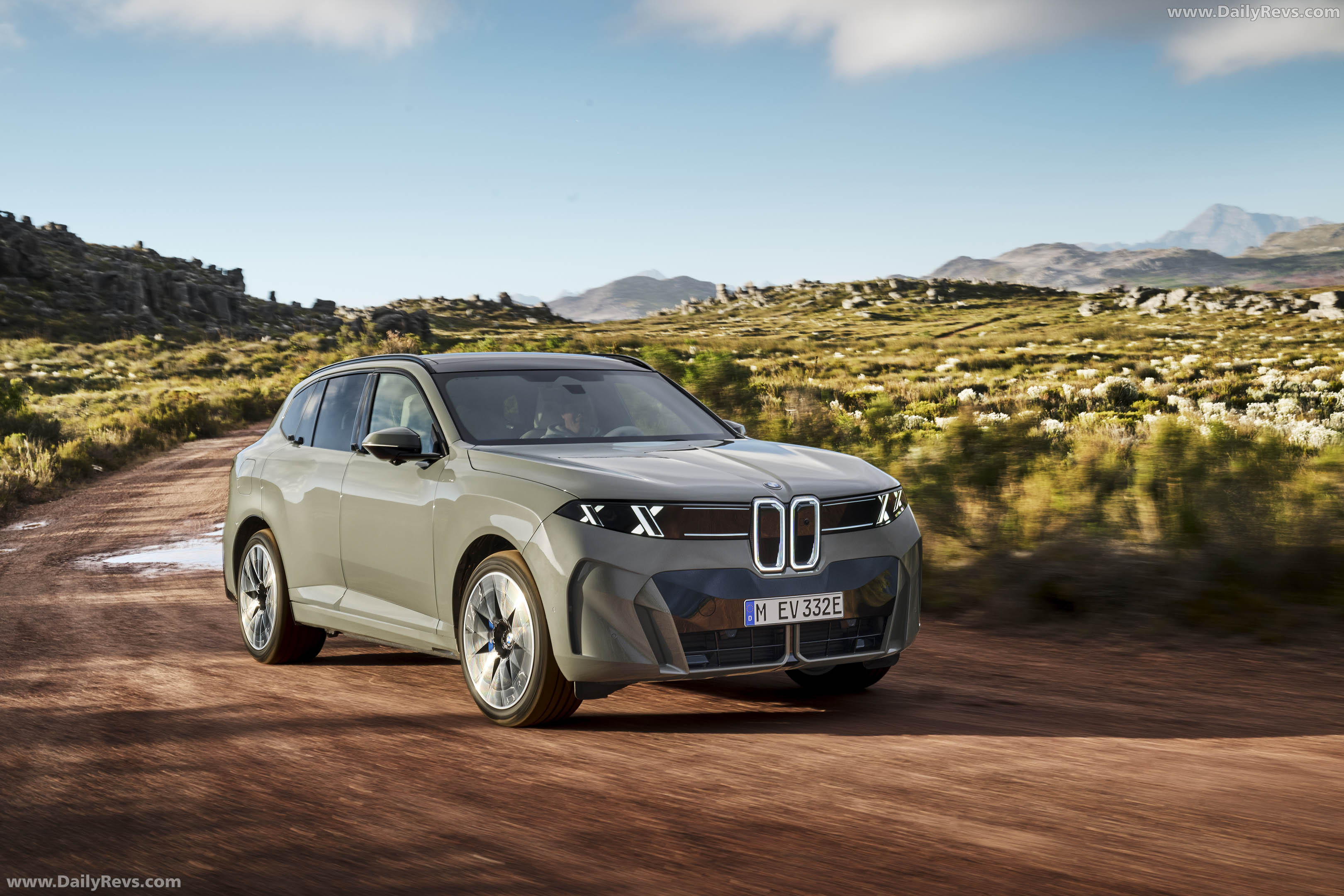 2027 BMW iX5 60 xDrive G65 Front View