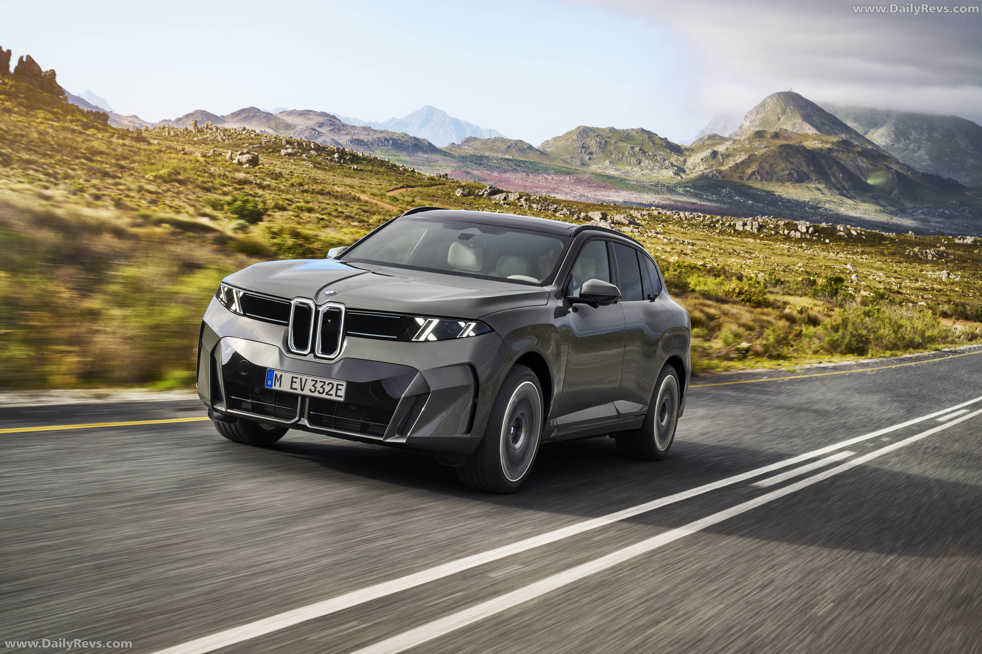 2027 BMW iX5 60 xDrive G65 Front View