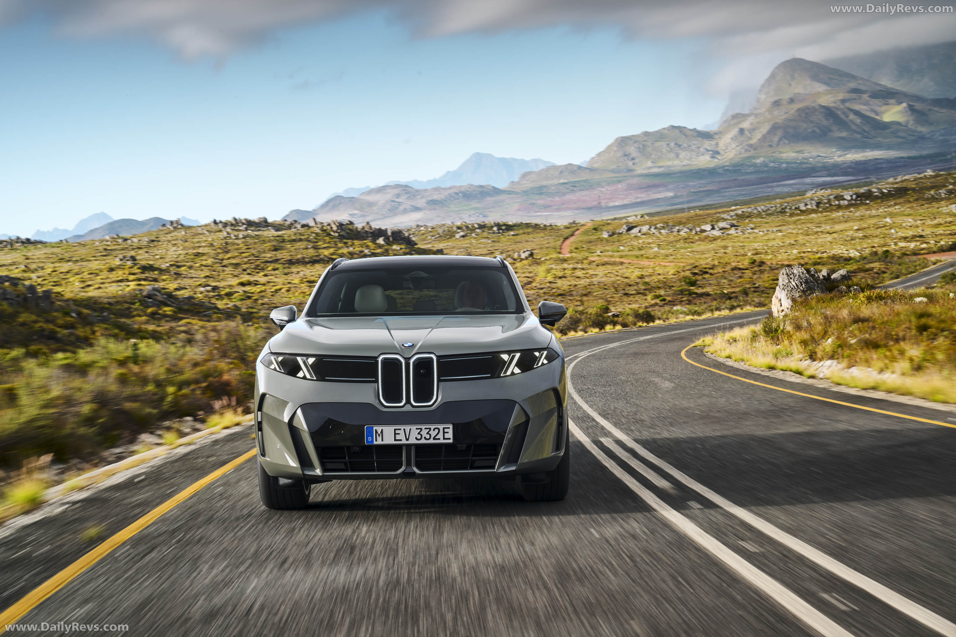 2027 BMW iX5 60 xDrive G65 Front View