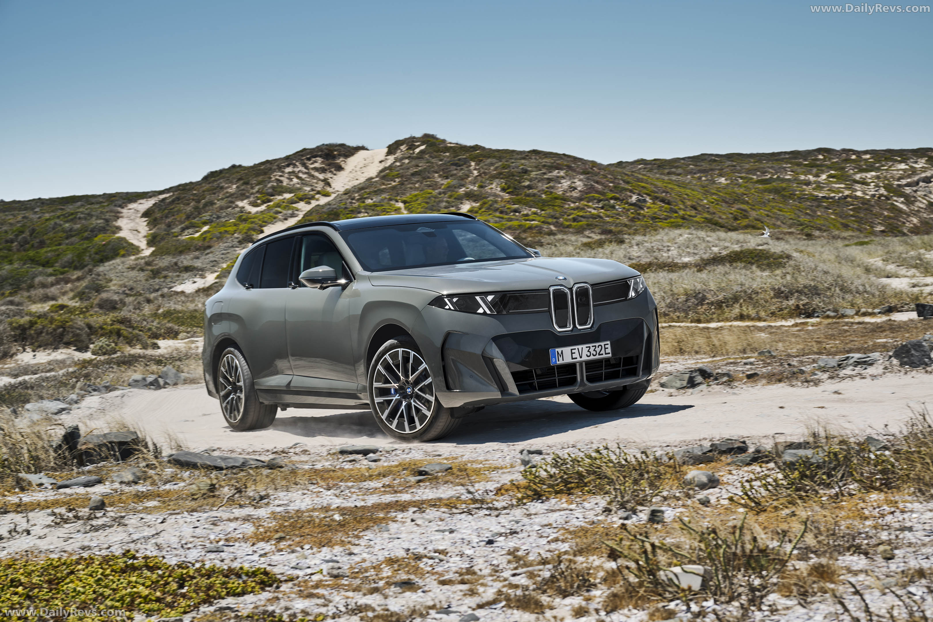 2027 BMW iX5 60 xDrive G65 Front View