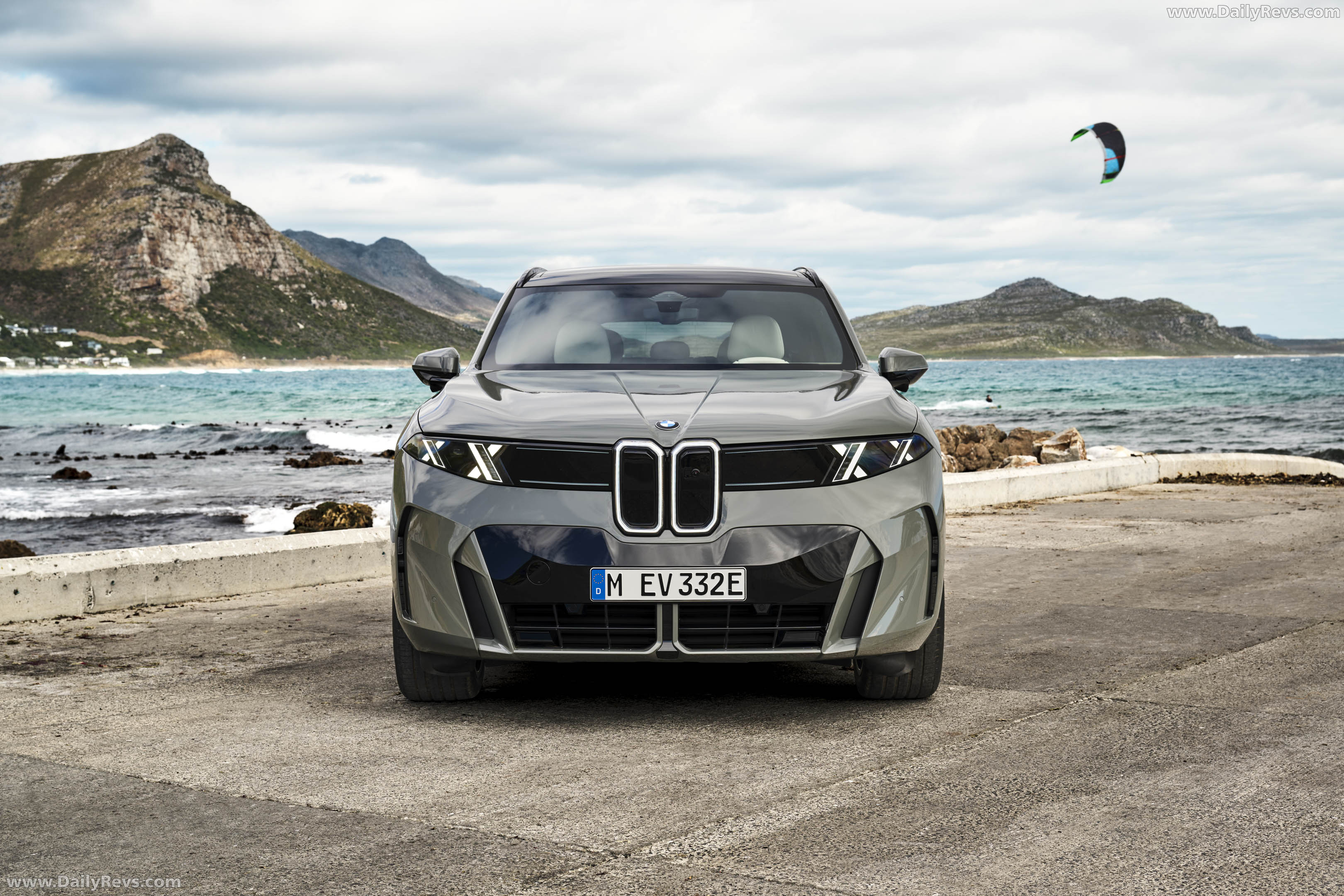 2027 BMW iX5 60 xDrive G65 Front View