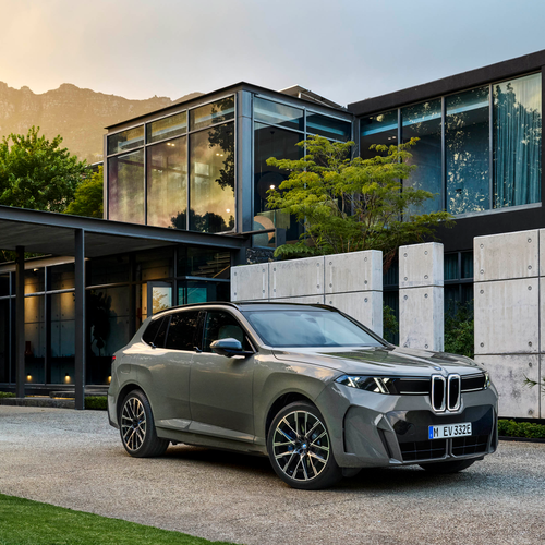 2027 BMW iX5 60 xDrive G65 Front View