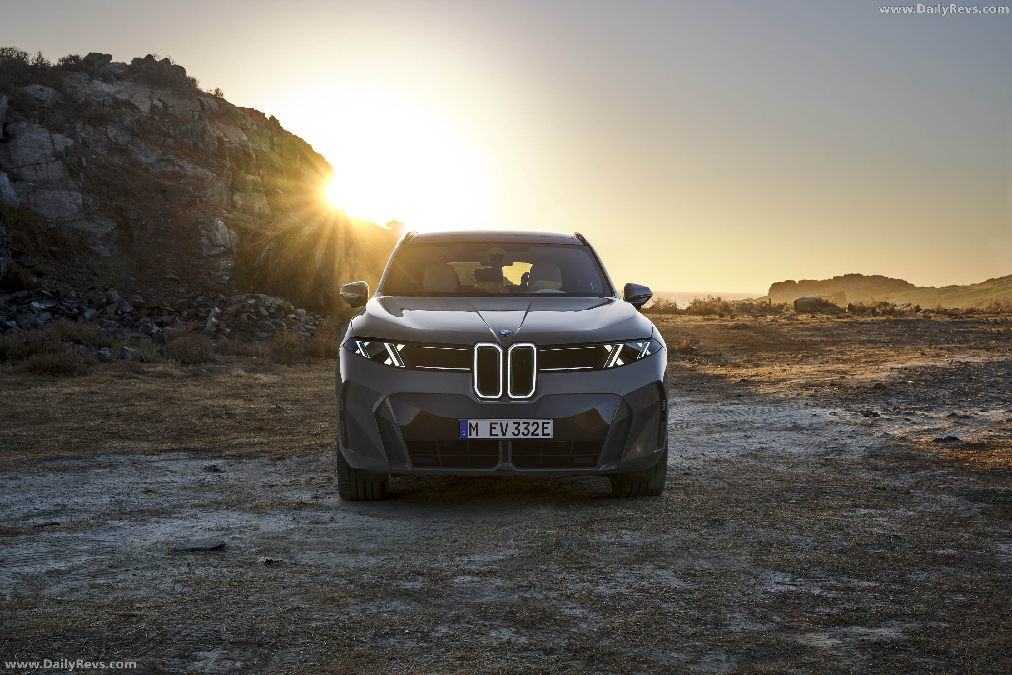 2027 BMW iX5 60 xDrive G65 Front View