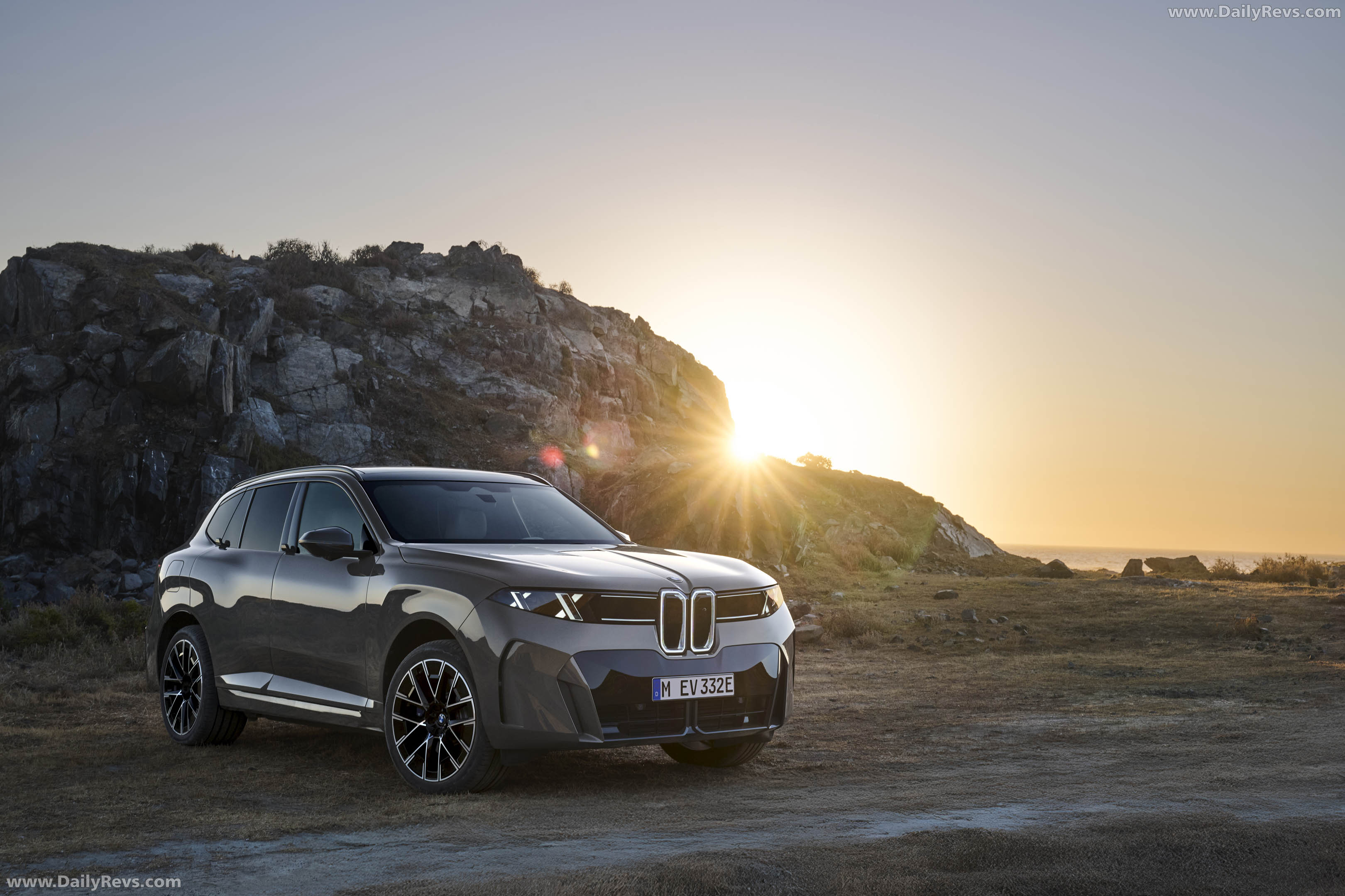 2027 BMW iX5 60 xDrive G65 Front View