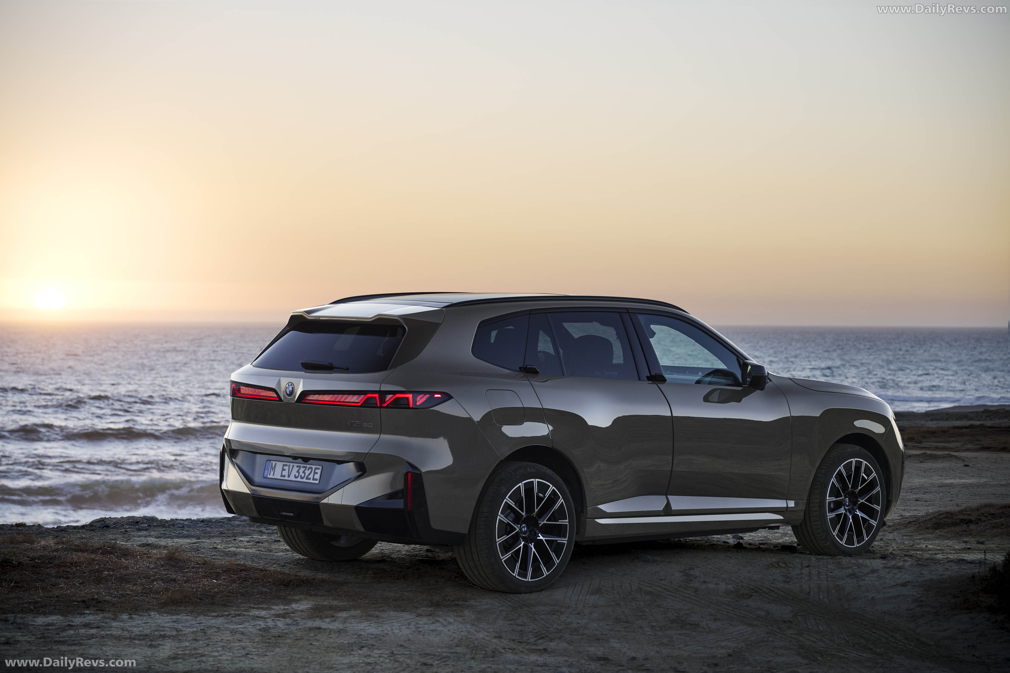 2027 BMW iX5 60 xDrive G65 Rear View