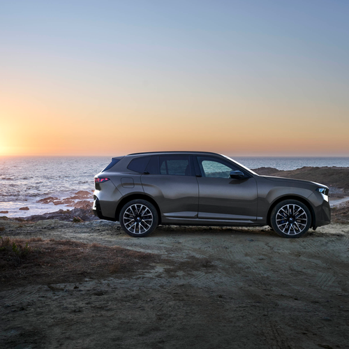2027 BMW iX5 60 xDrive G65 Side View