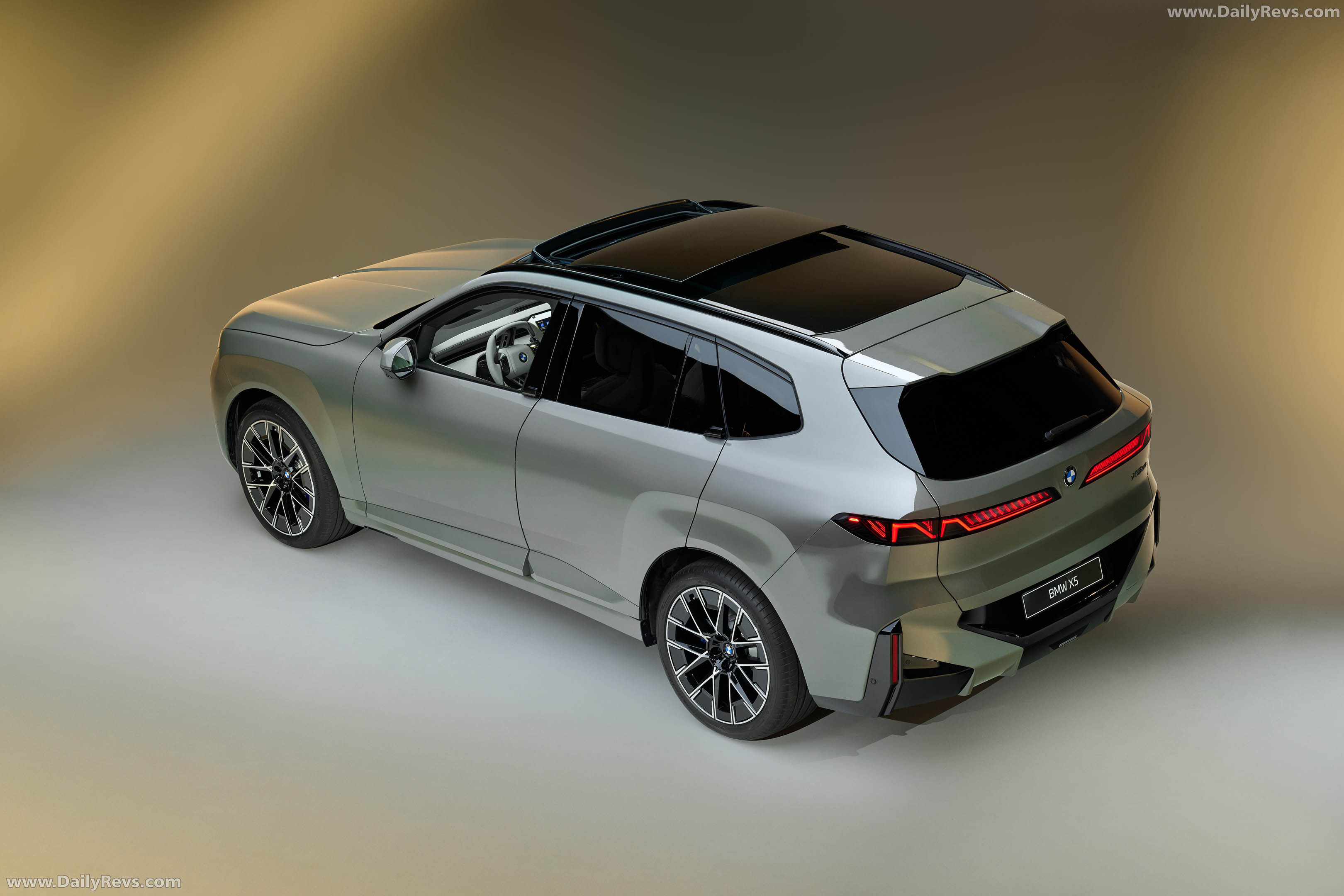 2027 BMW iX5 60 xDrive G65 Top View