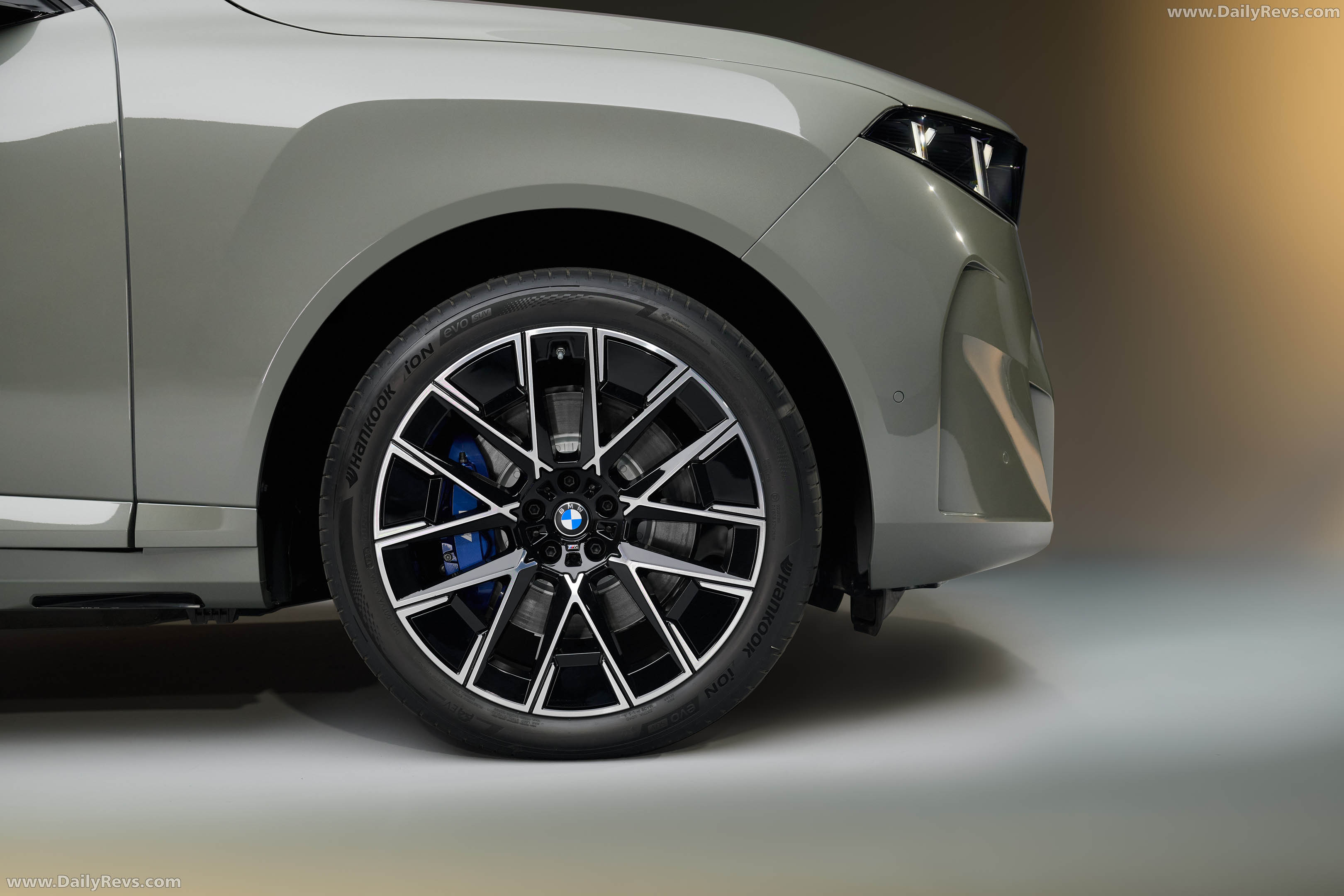 2027 BMW iX5 60 xDrive G65 Exterior