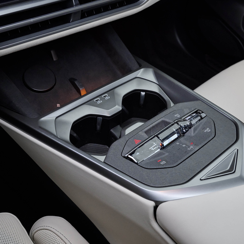 2027 BMW iX5 60 xDrive G65 Interior