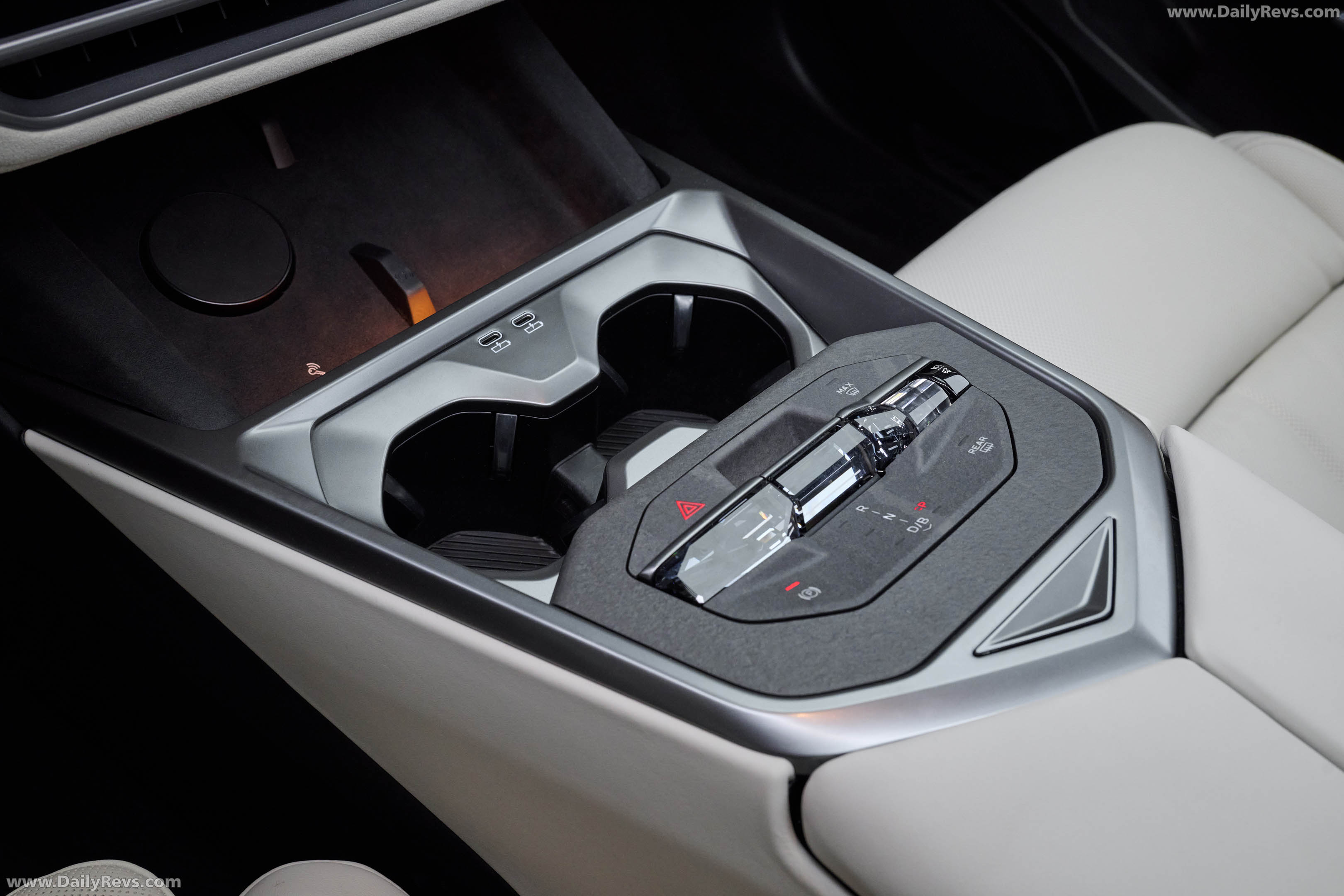 2027 BMW iX5 60 xDrive G65 Interior