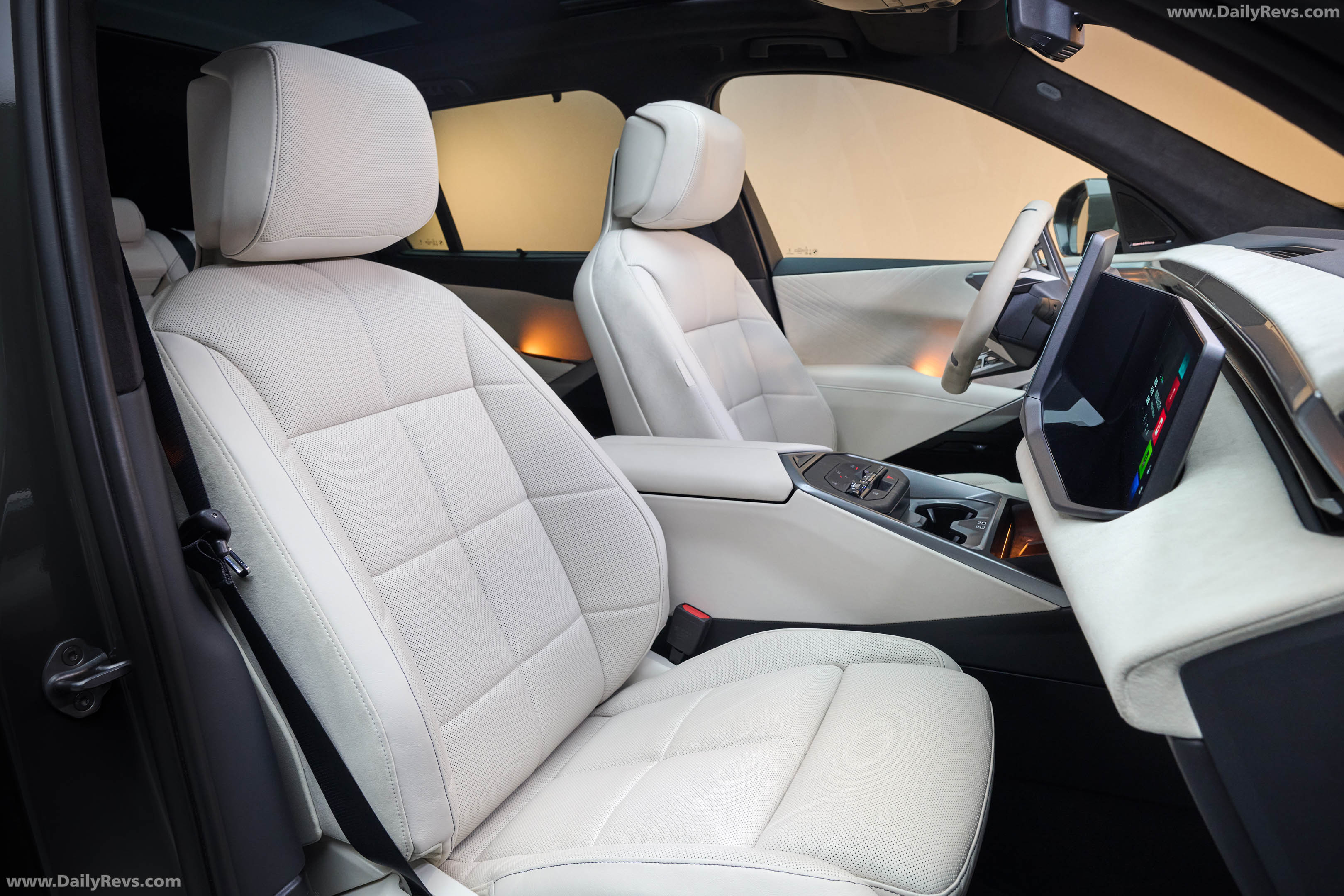 2027 BMW iX5 60 xDrive G65 Interior