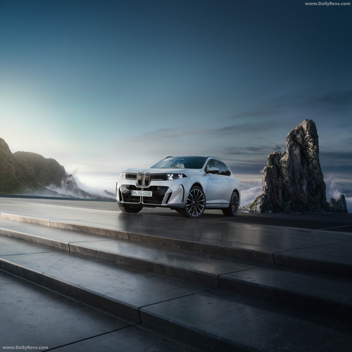 2027 BMW iX5 Hydrogen G65 Front View