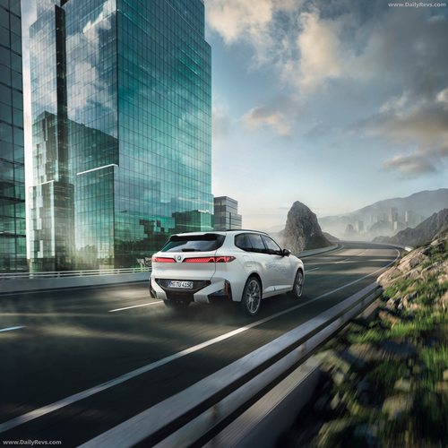 2027 BMW iX5 Hydrogen G65 Rear View