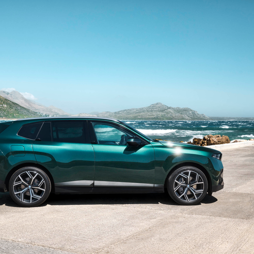 2027 BMW X5 40 xDrive G65 Side View