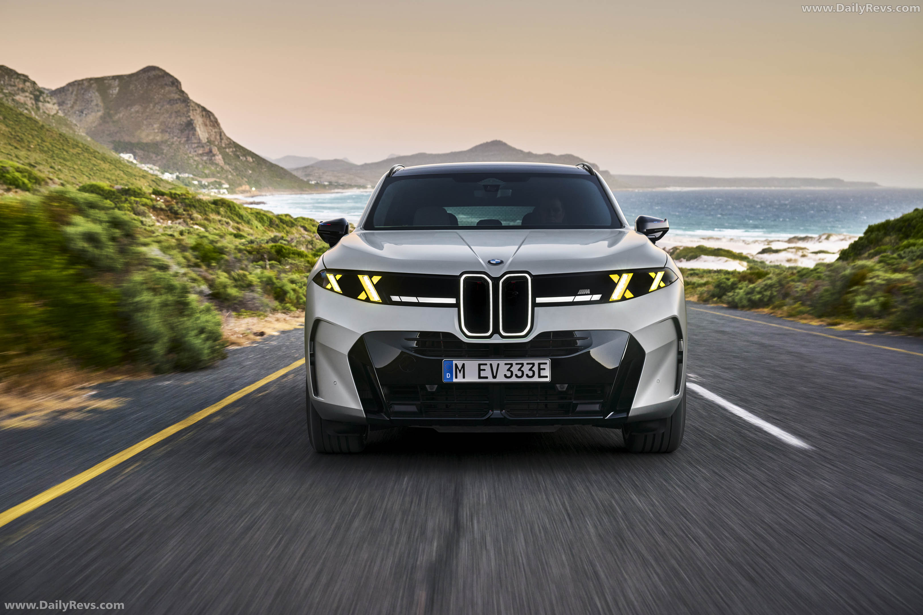 2027 BMW X5 M60e G65 Front View