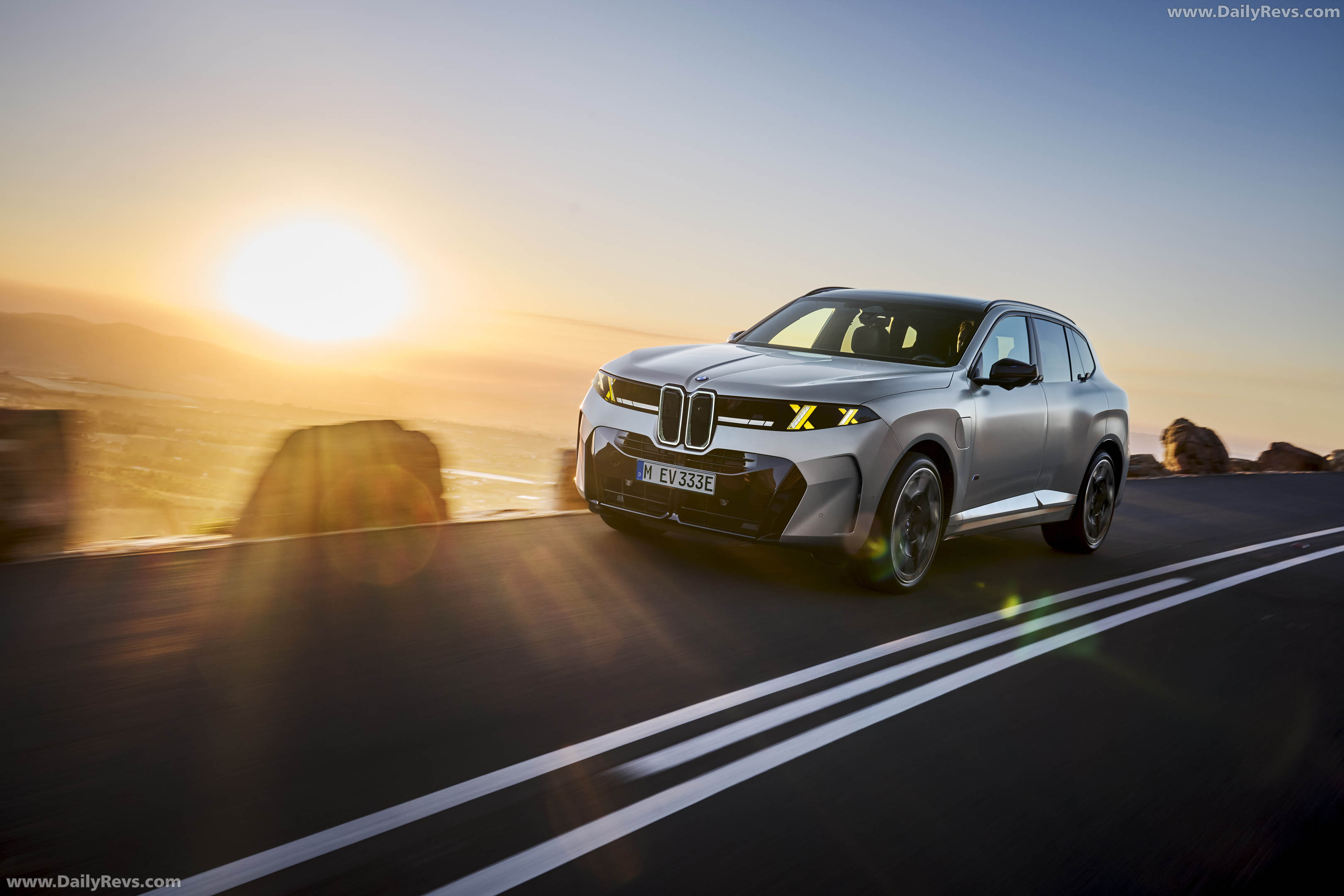 2027 BMW X5 M60e G65 Front View