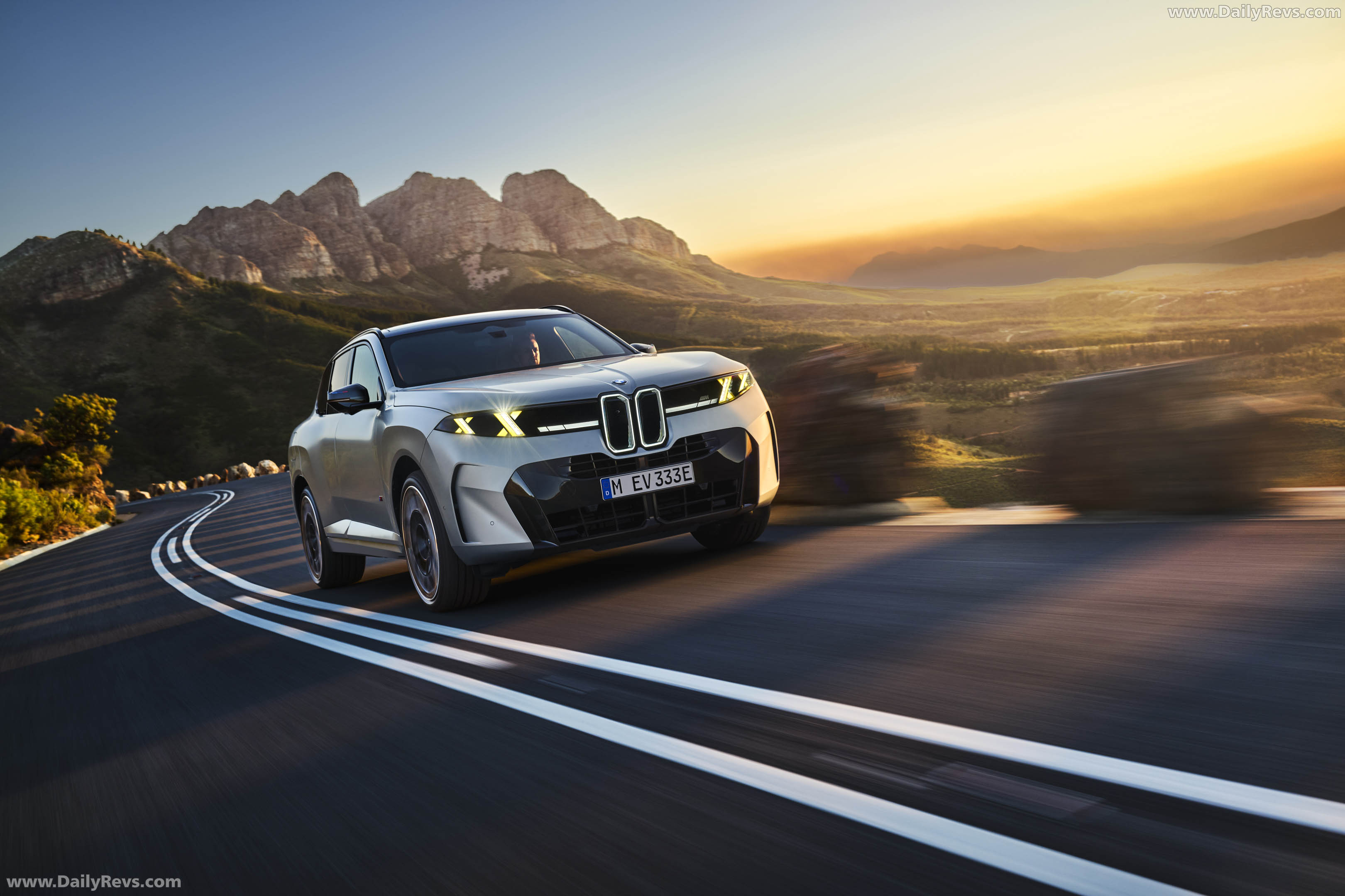 2027 BMW X5 M60e G65 Front View