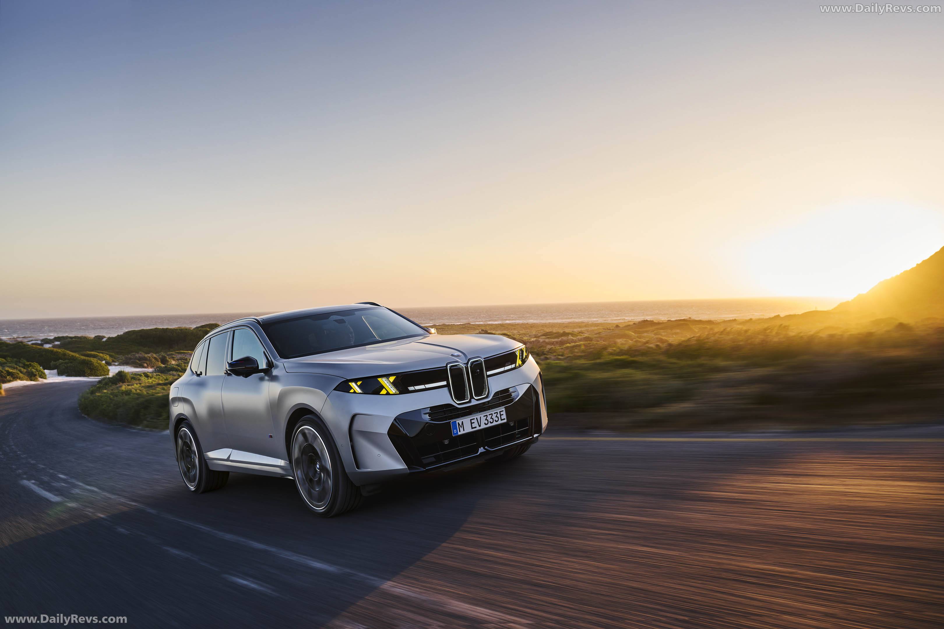 2027 BMW X5 M60e G65 Front View