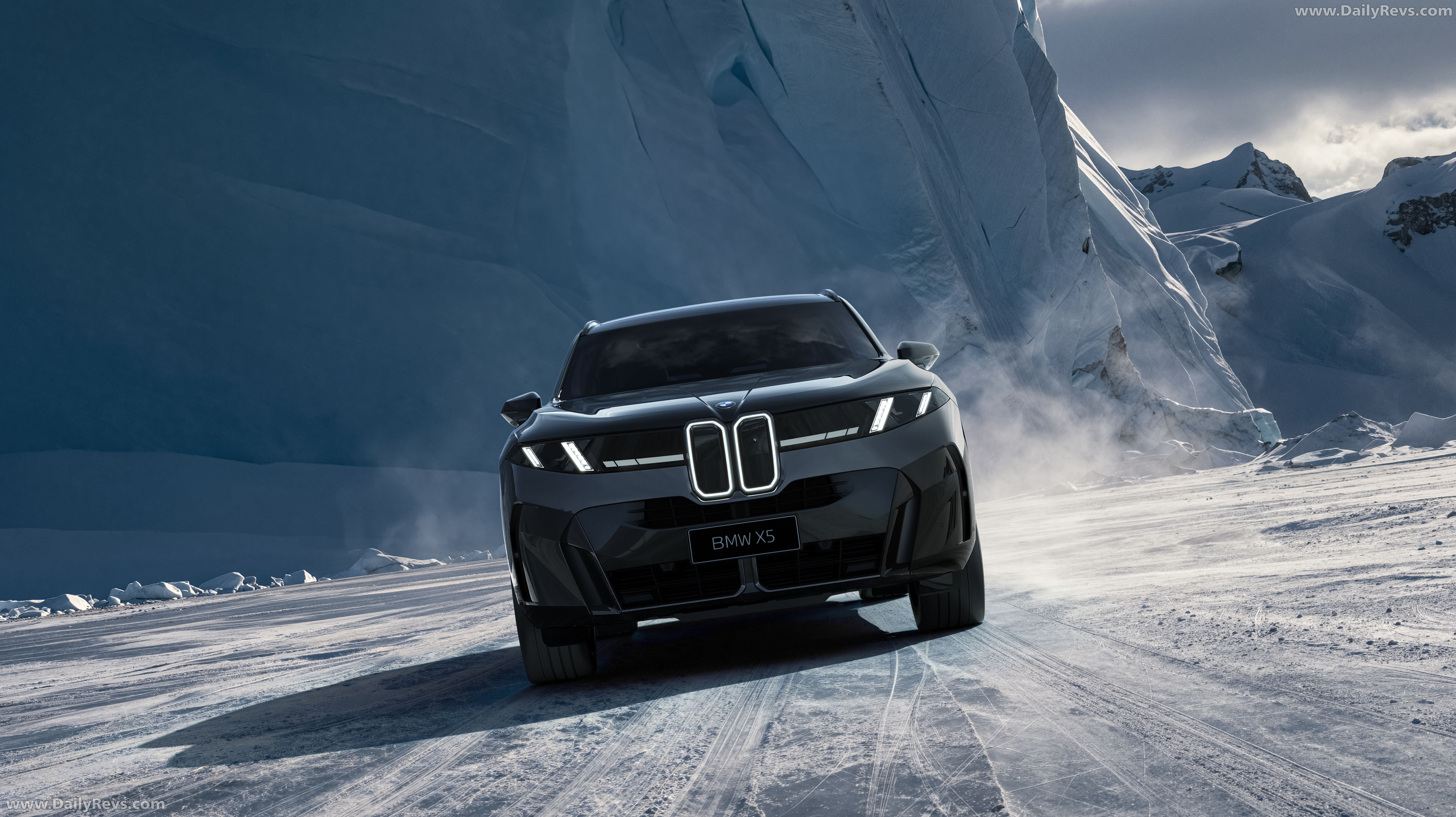 2027 BMW X5 Long Wheelbase G65 Front View