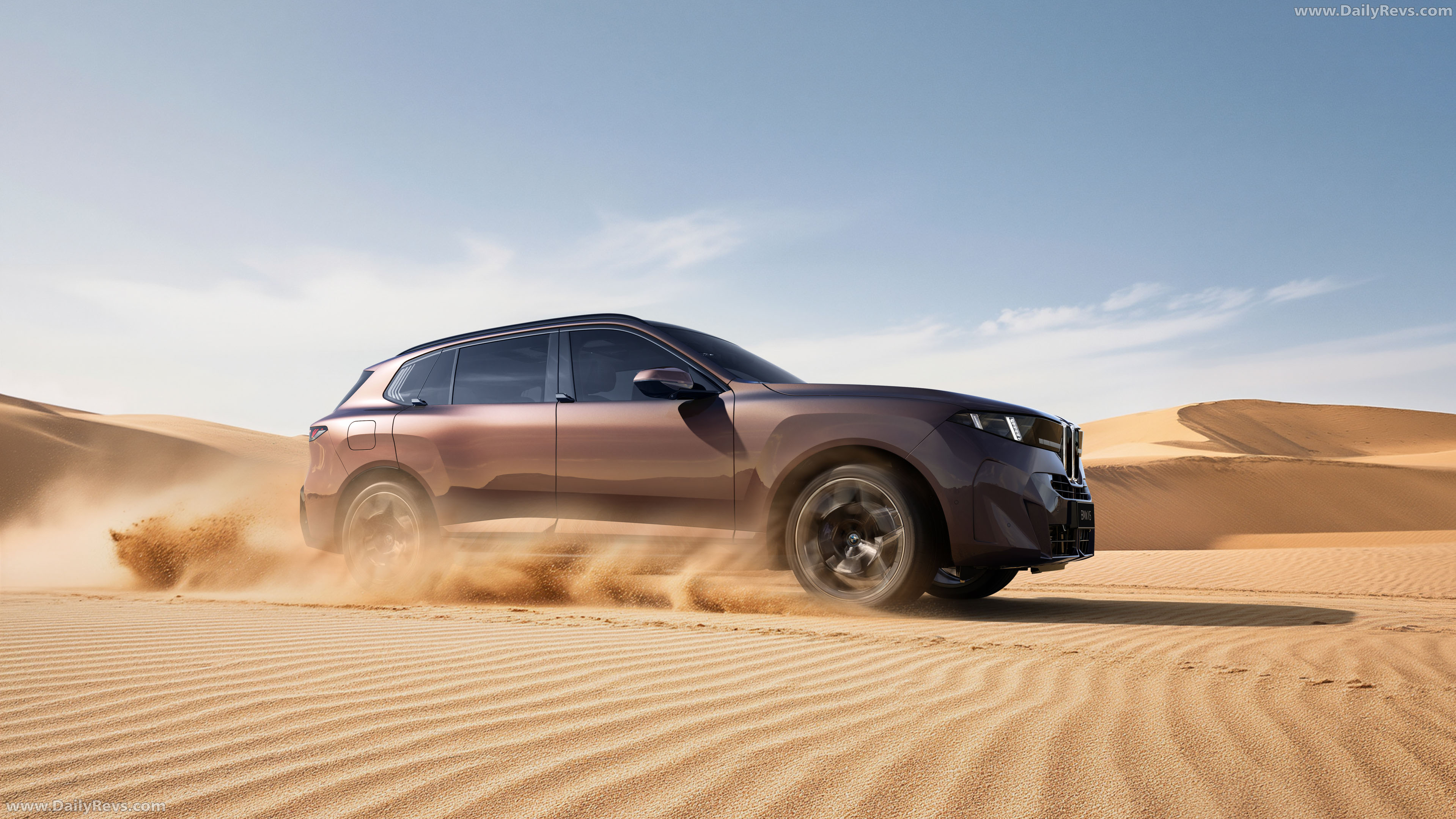 2027 BMW X5 Long Wheelbase G65 Side View