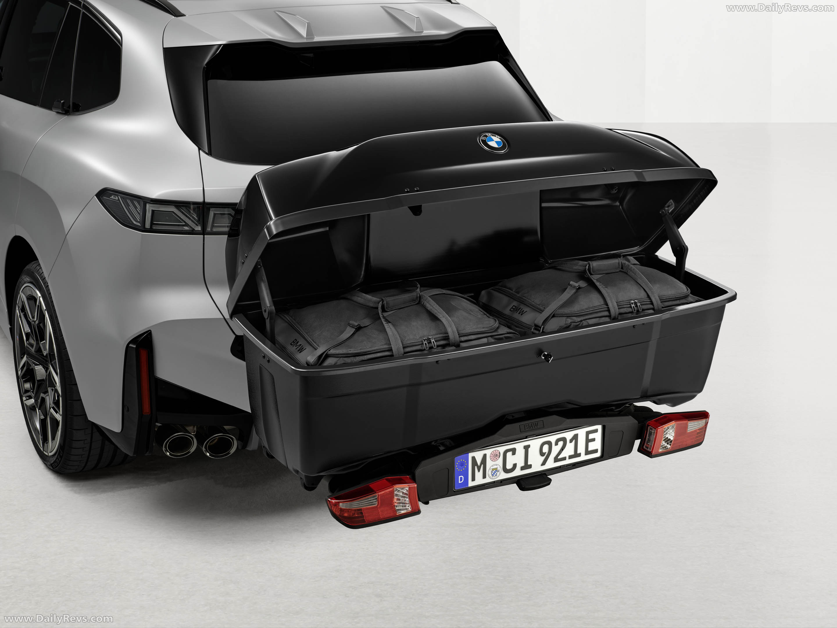 2027 BMW iX5 M Performance Parts G65 Exterior