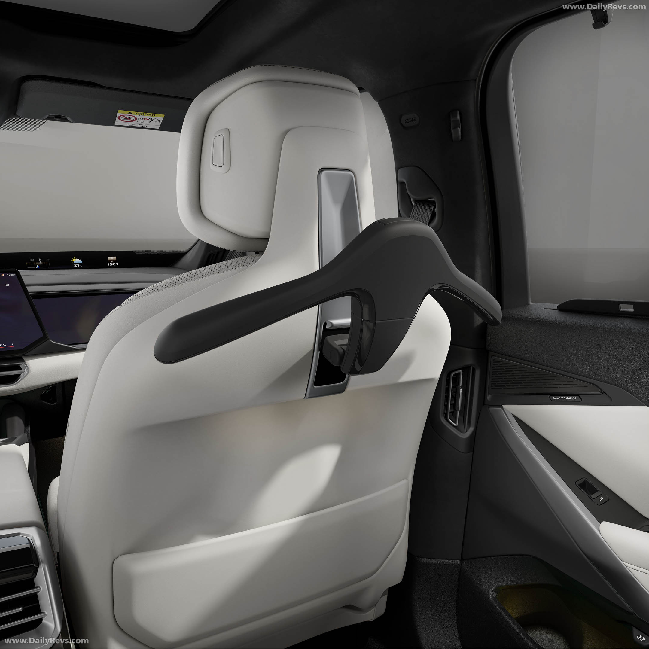 2027 BMW iX5 M Performance Parts G65 Interior