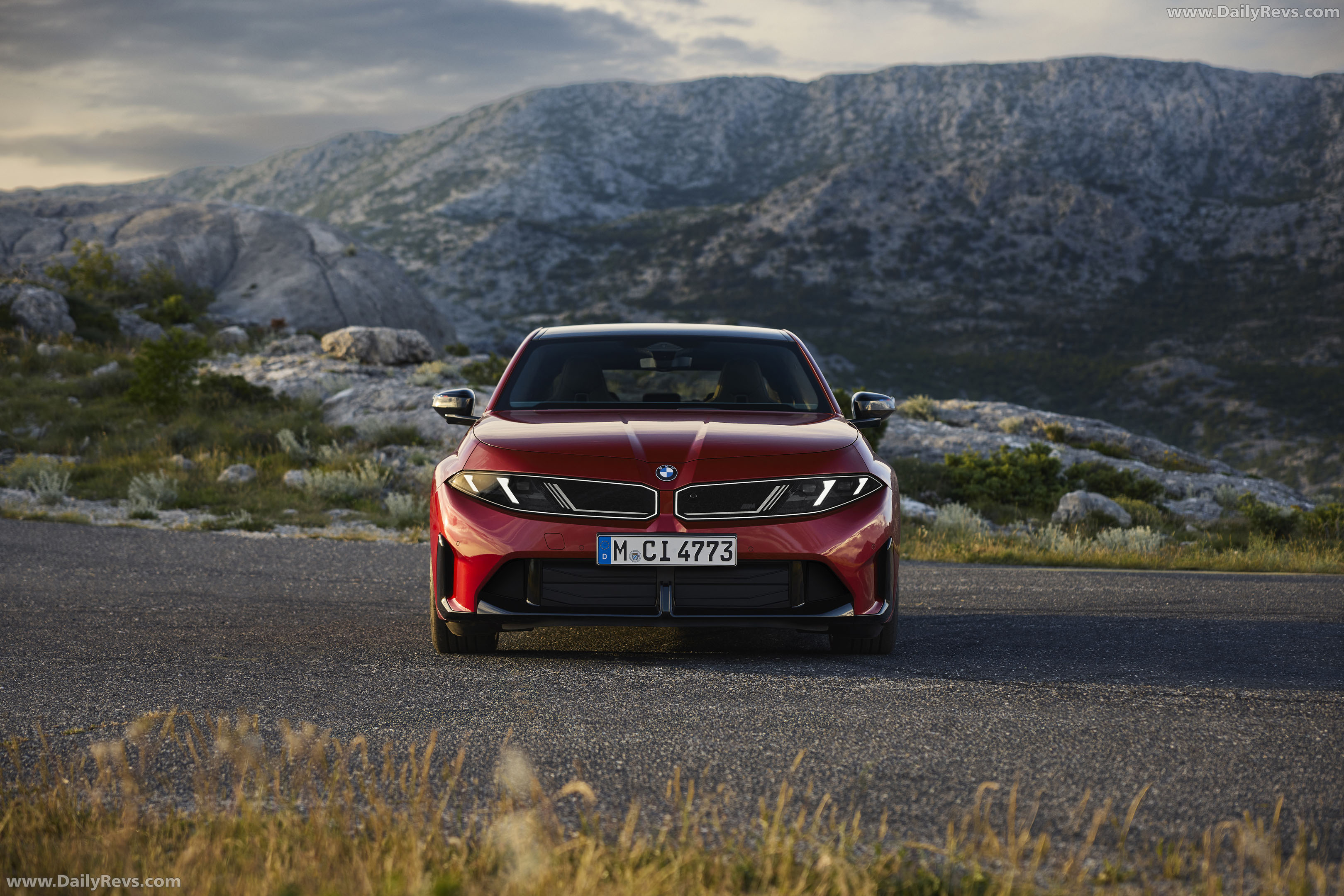 2027 BMW M350 xDrive G50 Front View