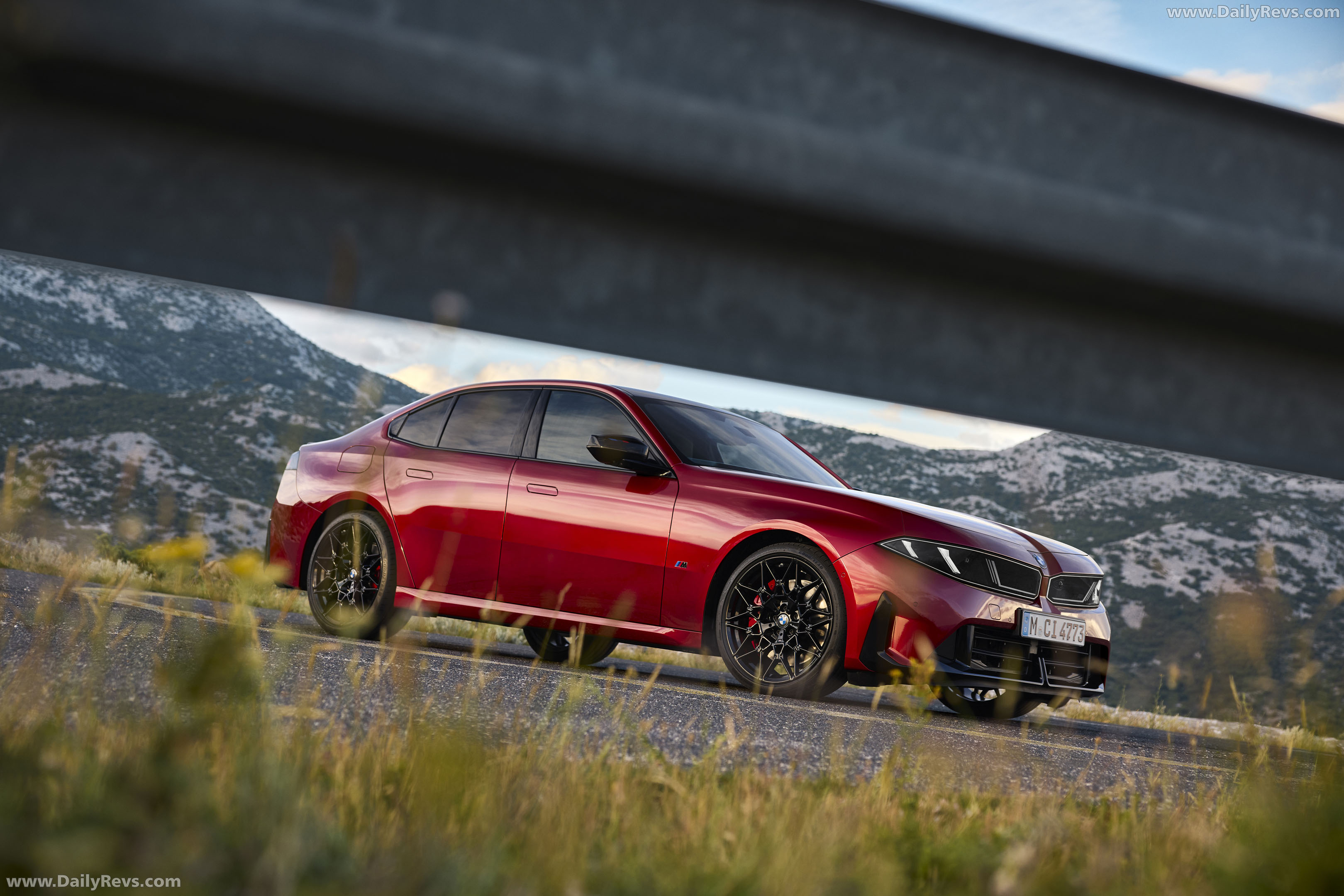 2027 BMW M350 xDrive G50 Front View