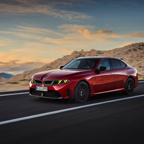 2027 BMW M350 xDrive G50 Front View