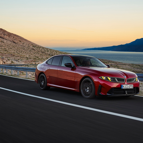 2027 BMW M350 xDrive G50 Front View