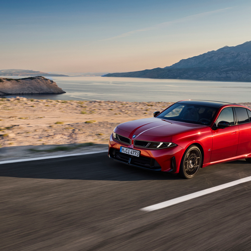 2027 BMW M350 xDrive G50 Front View