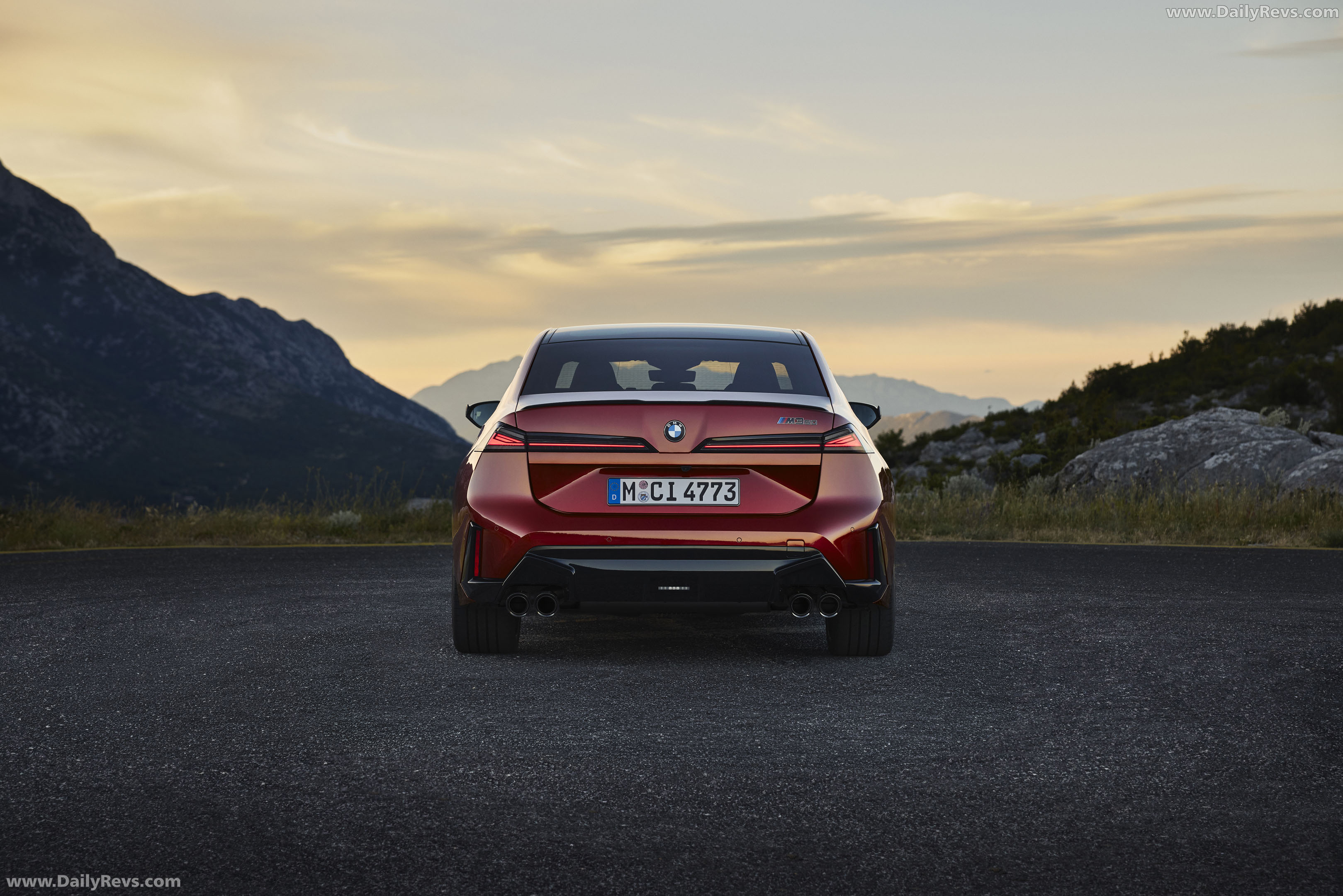 2027 BMW M350 xDrive G50 Rear View